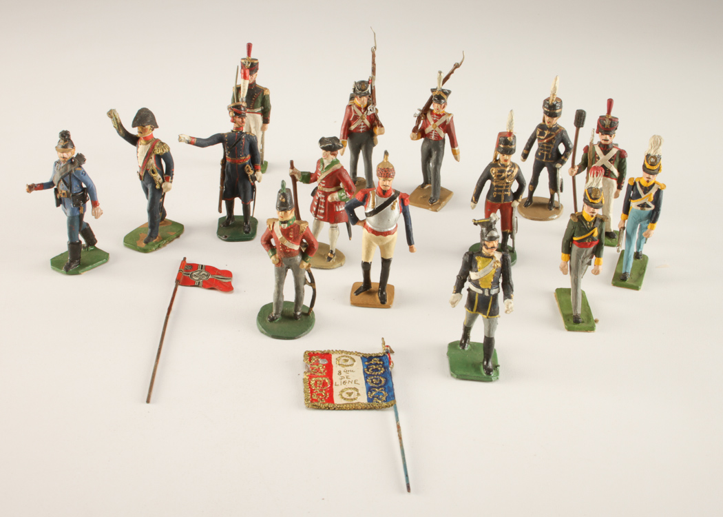 Fifteen Hand Painted Lead Soldiers EBTH
