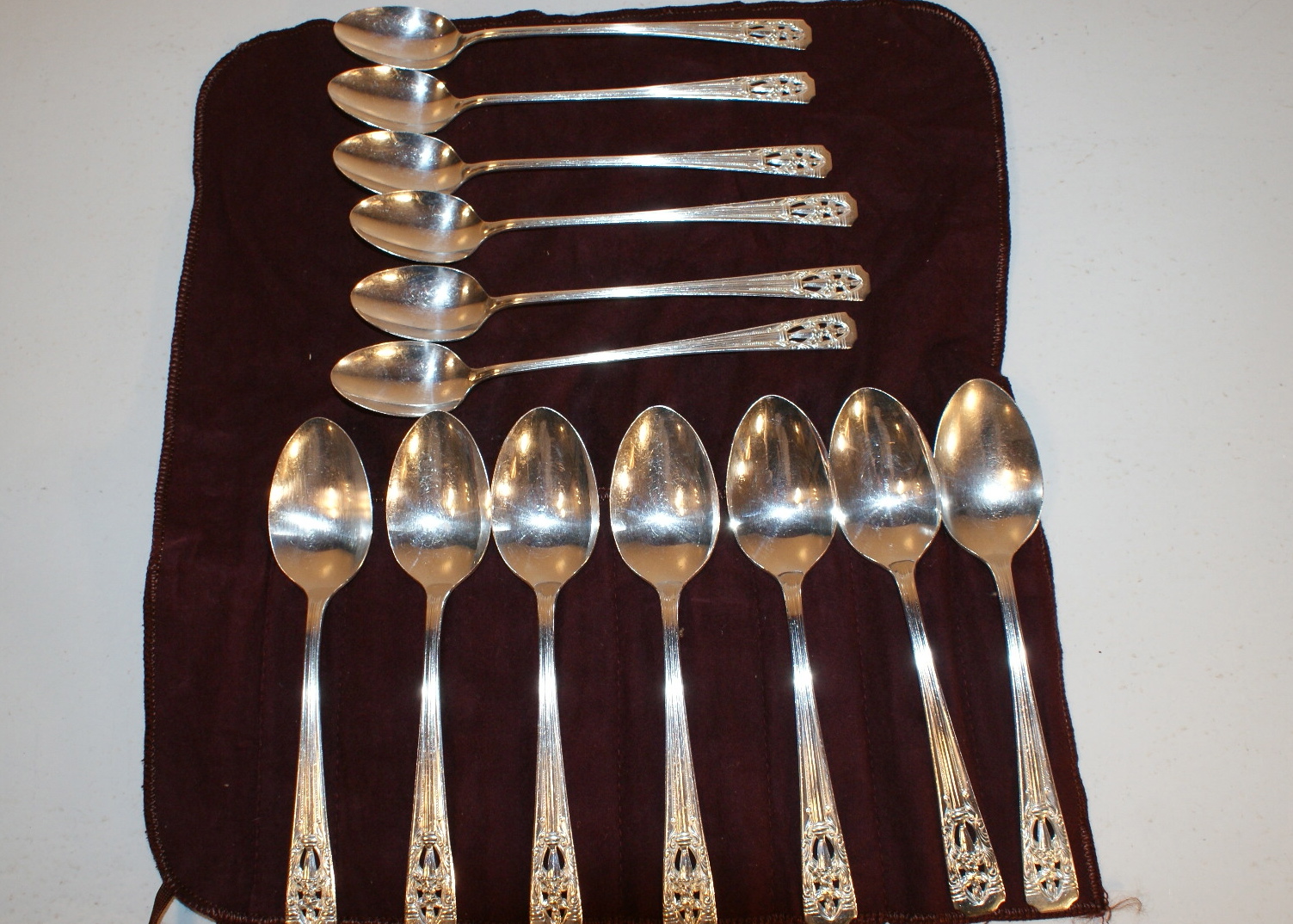 Vintage Harmony House AA+ Silver PLate Spoons EBTH