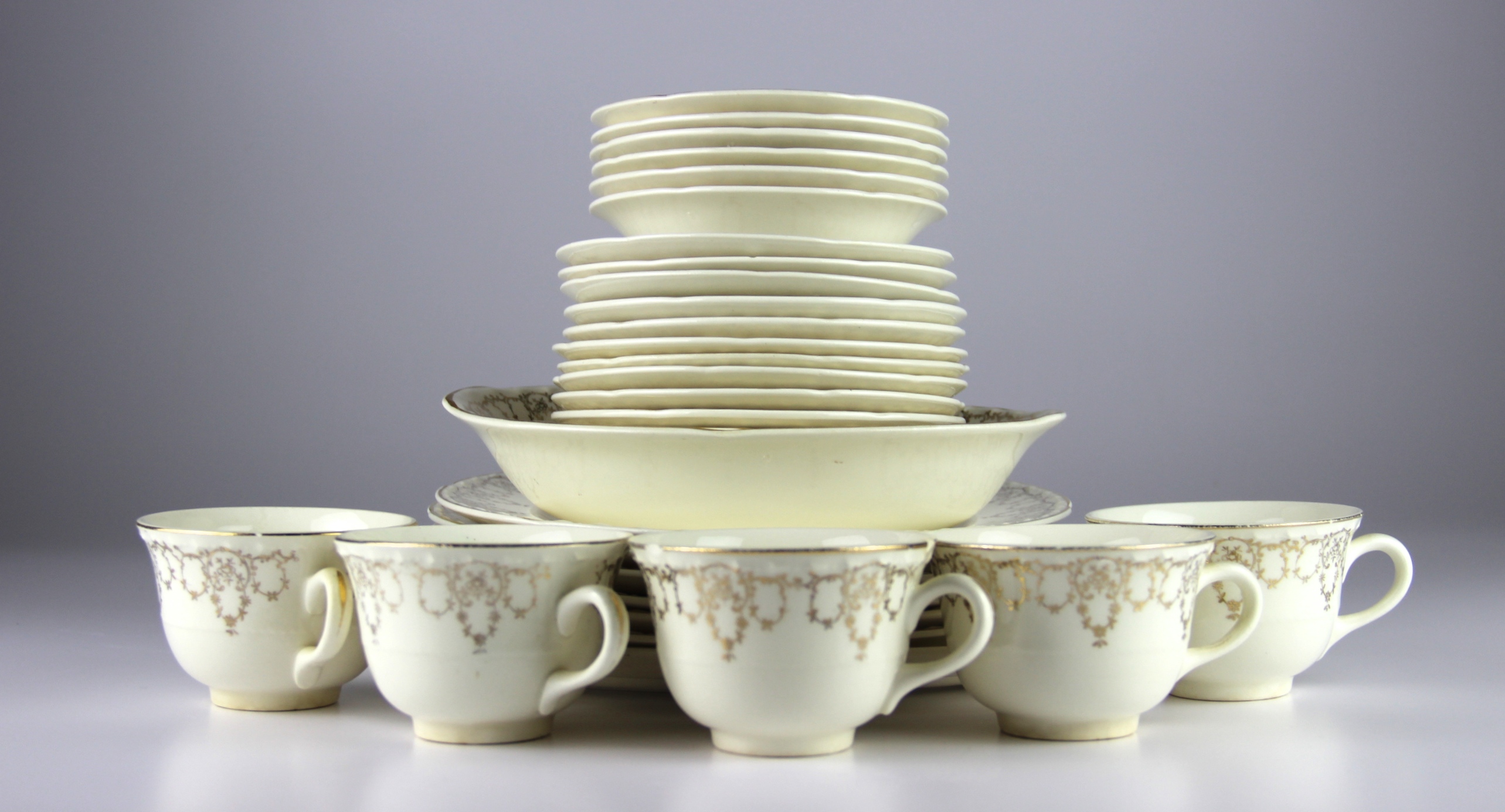 Set of Crooksville "Lorraine" China Set EBTH