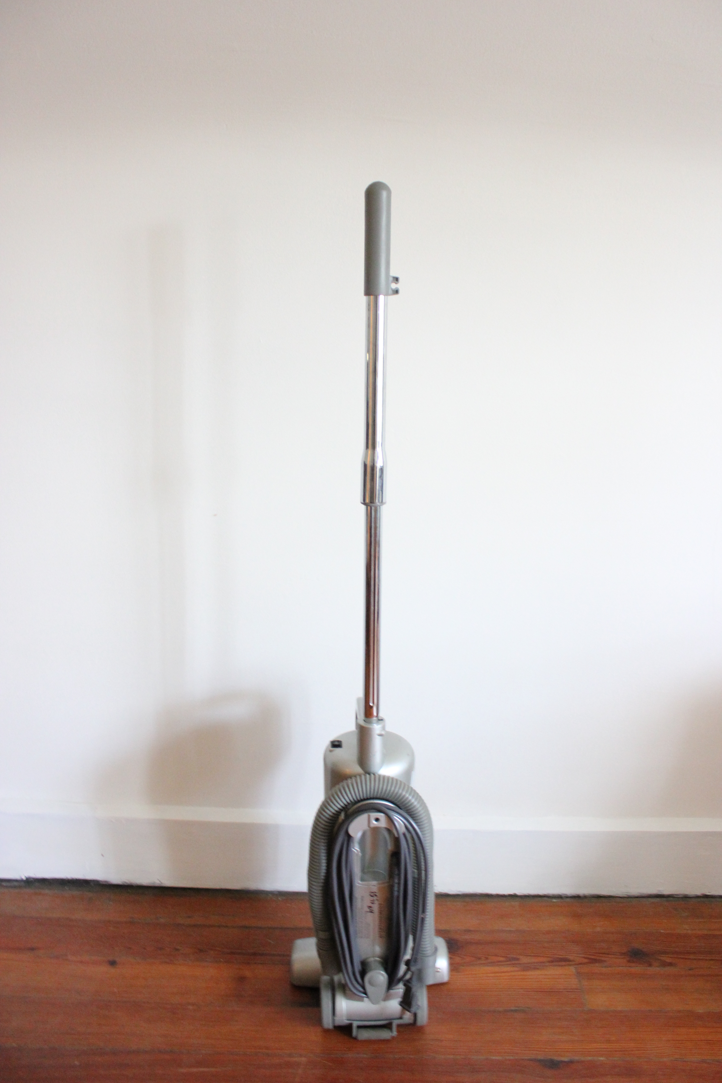 Shark Bagless Stick EuroPro Vacuum Cleaner EBTH