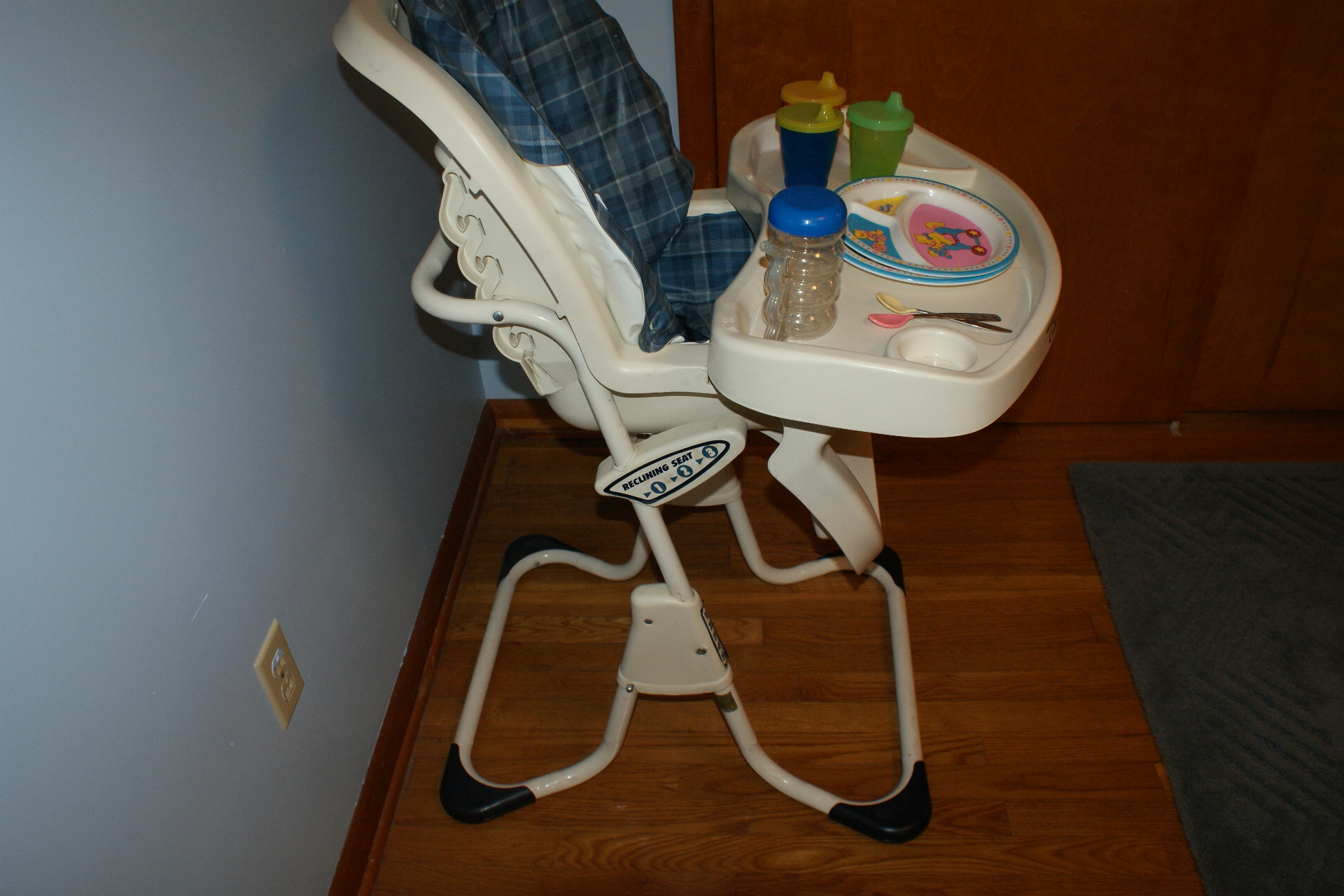 Graco Neat Seat Reclining Adjustable Highchair EBTH