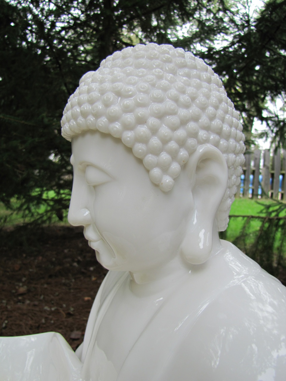 Z Gallerie 20” Lacquered Sitting Buddha with Bowl EBTH