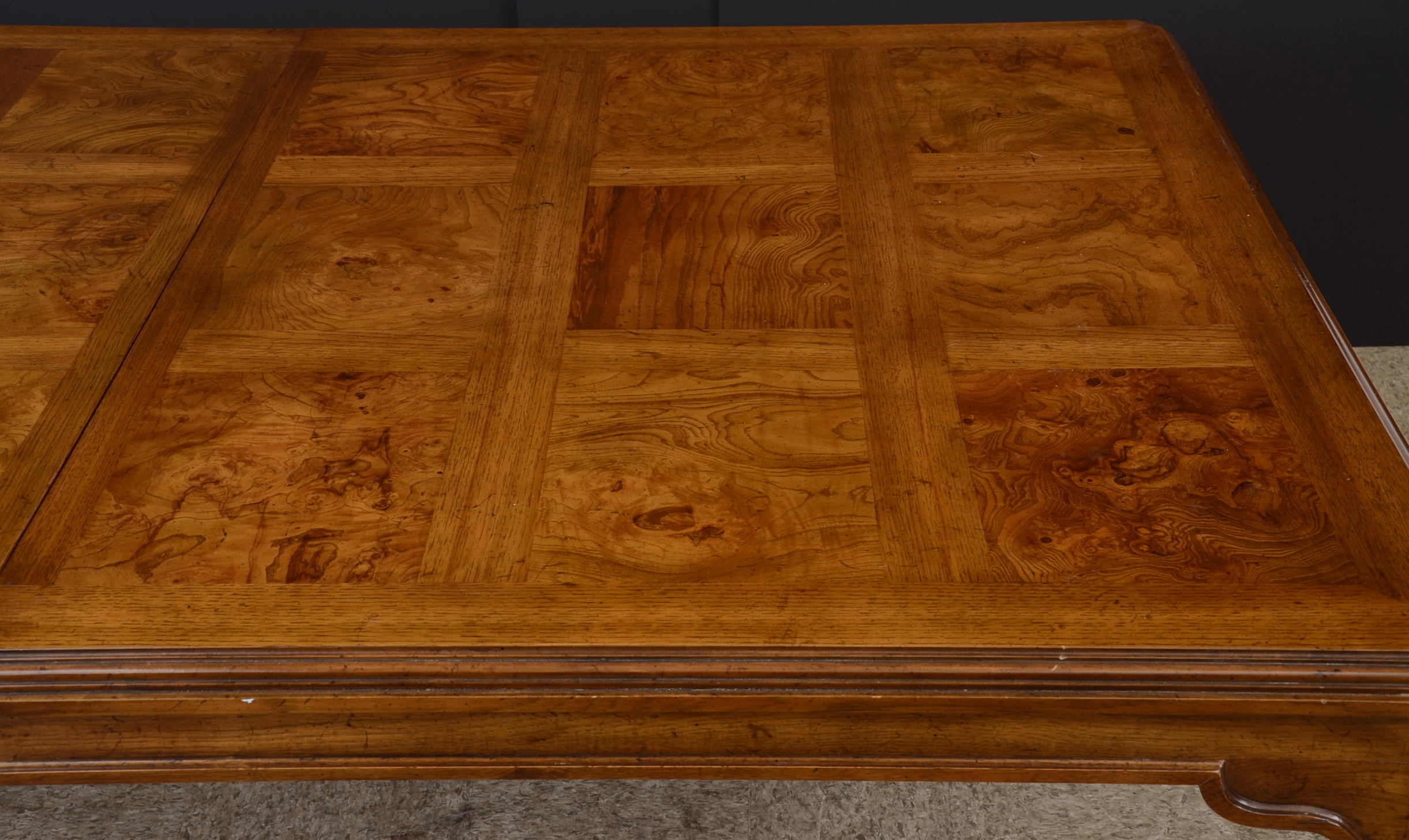 Drexel "Heritage Sketchbook" Dining Table EBTH