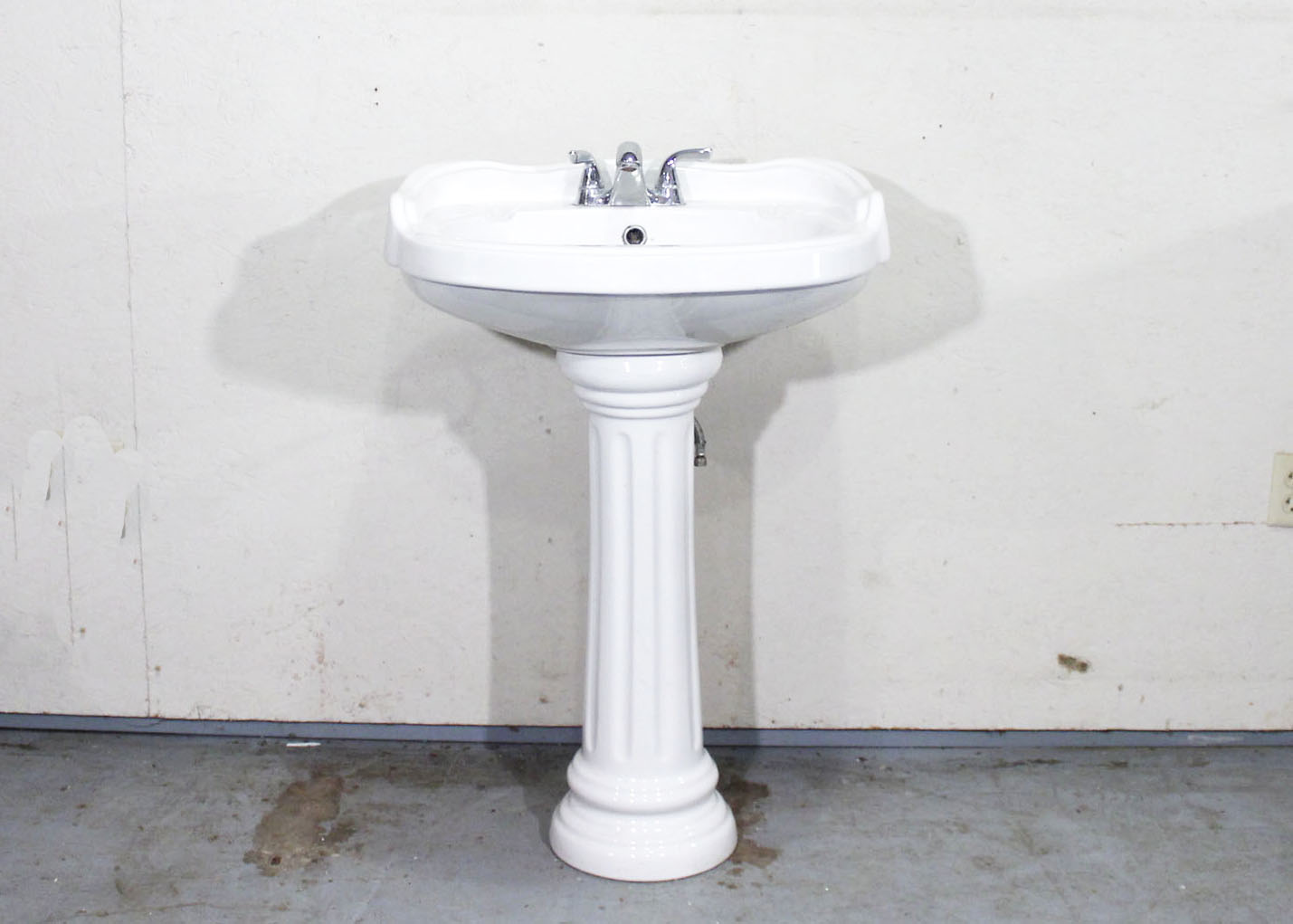 Mancesa Porcelain Sink