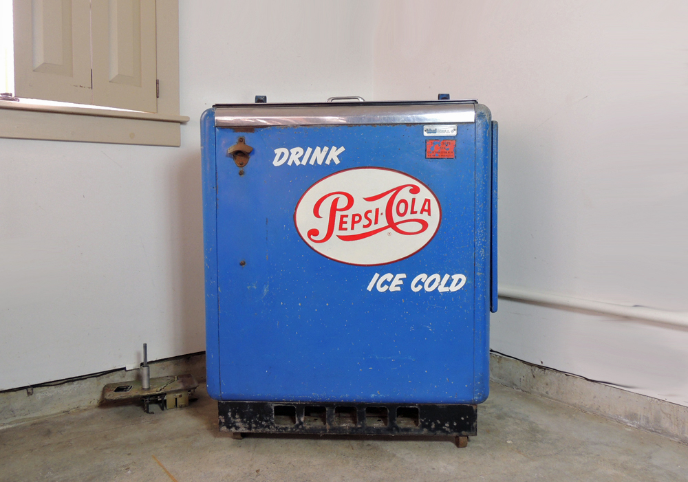 1950s Vintage PepsiCola Vending Machine Cooler EBTH