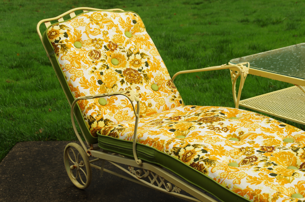 Vintage Wrought Iron Chaise Lounge with Cushion and Side Table EBTH