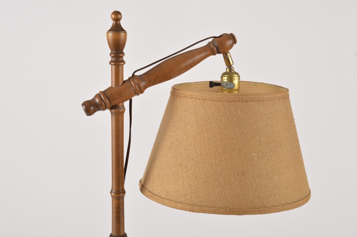 Two-Tier End Table with Built-In Lamp : EBTH