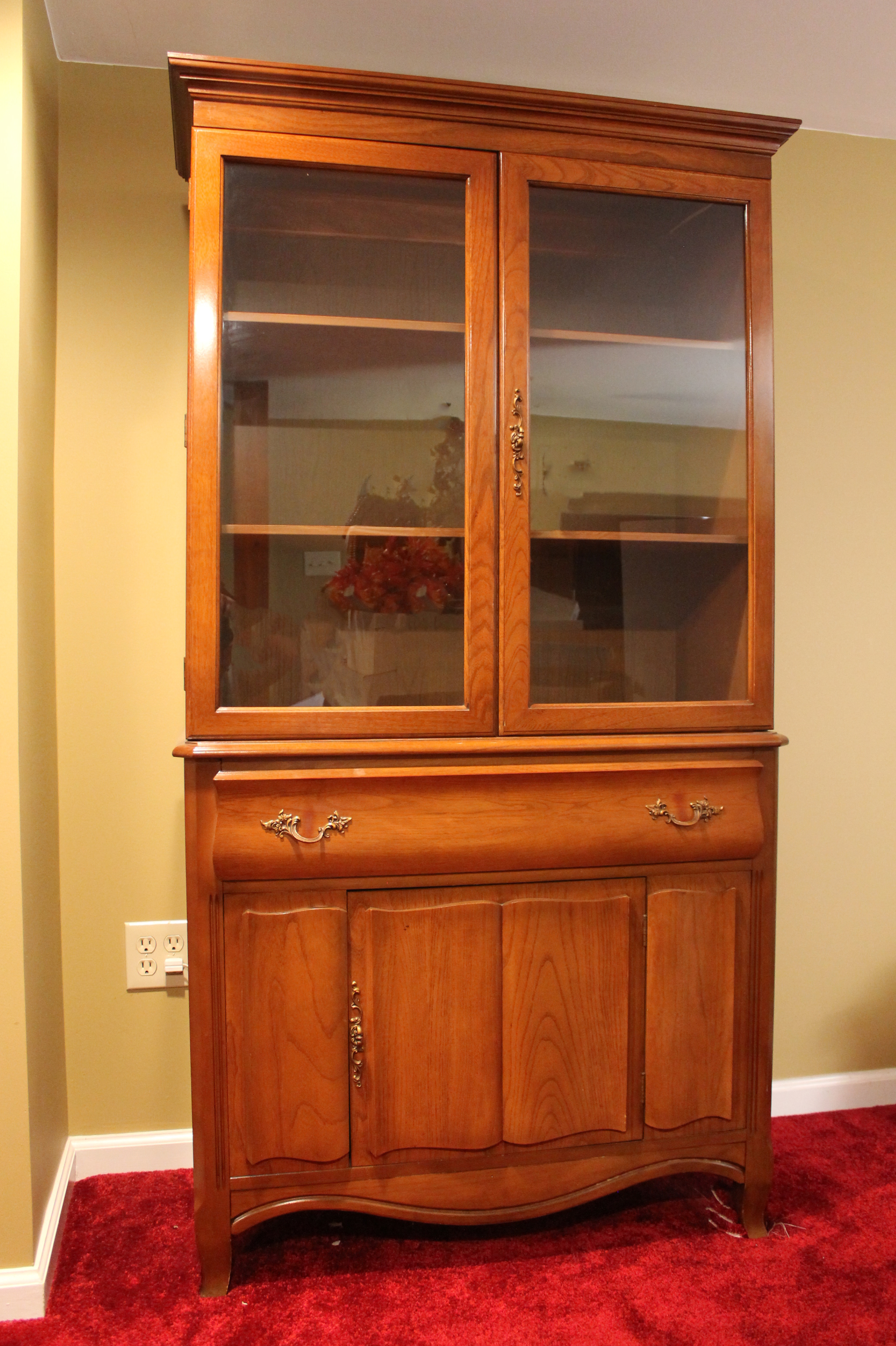 Mid Century Huntley Furniture Maple Lighted China EBTH