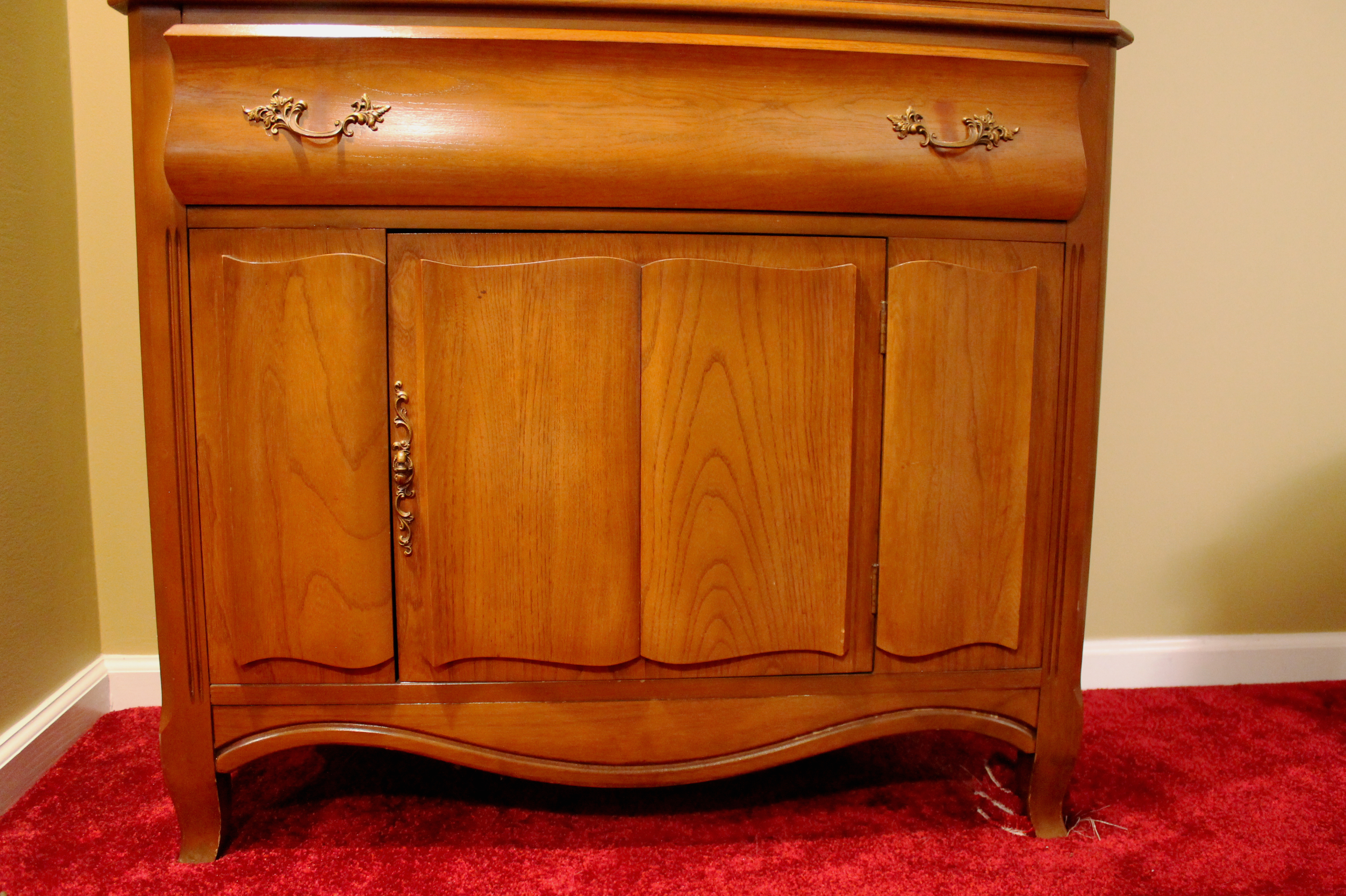 Mid Century Huntley Furniture Maple Lighted China EBTH