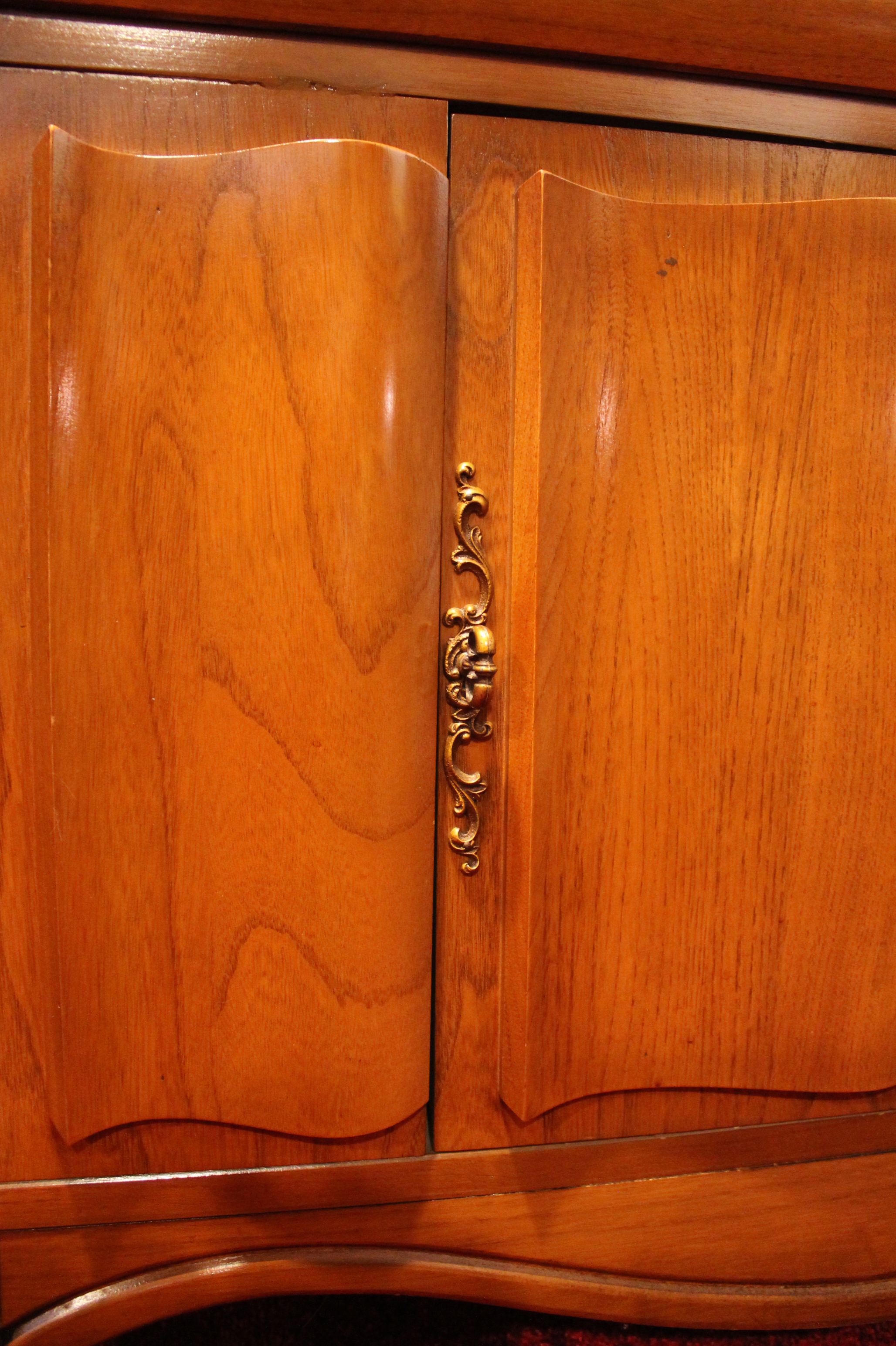 Mid Century Huntley Furniture Maple Lighted China EBTH