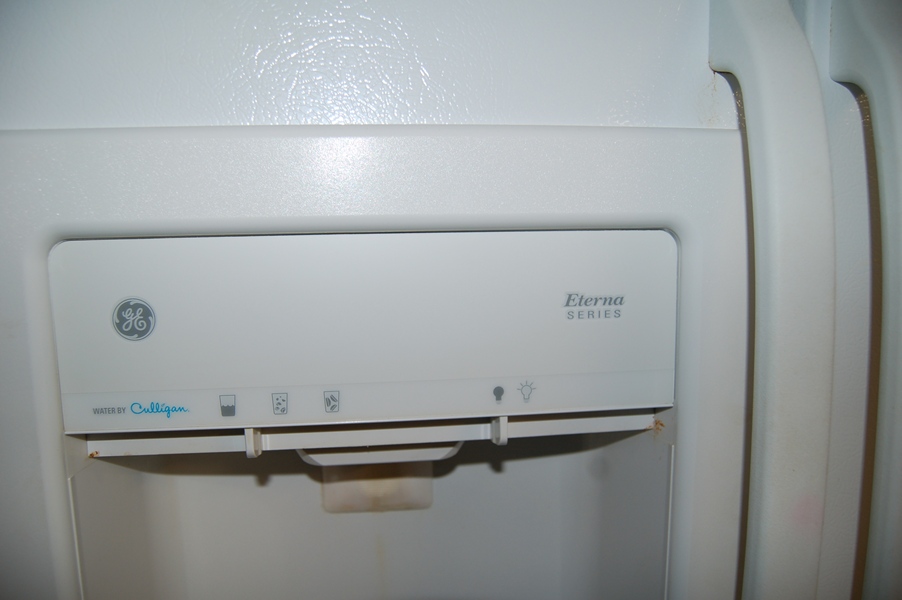 GE SidebySide Refrigerator Freezer EBTH