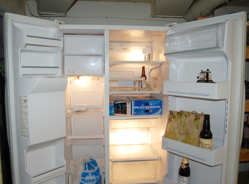 GE SidebySide Refrigerator Freezer EBTH