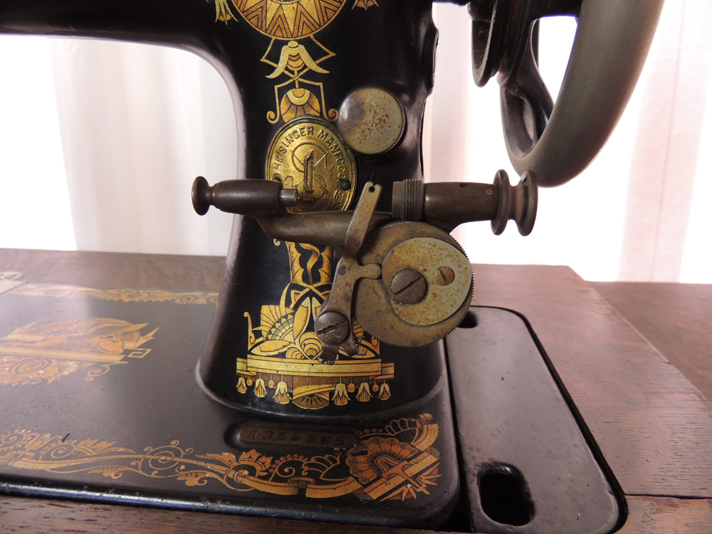 Antique Sphinx Model 27 Singer Treadle Sewing Machine and EBTH