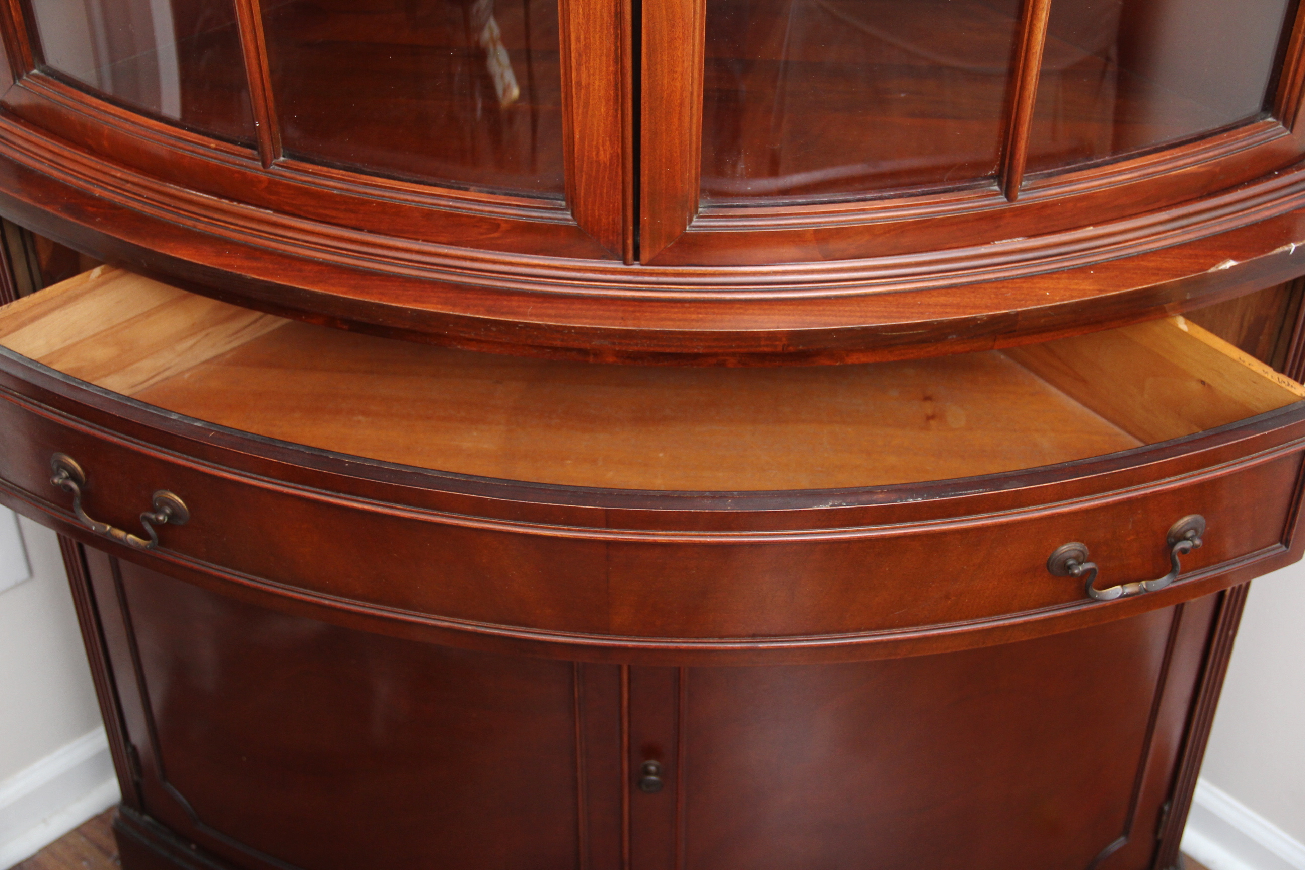 Vintage Corner Display EBTH