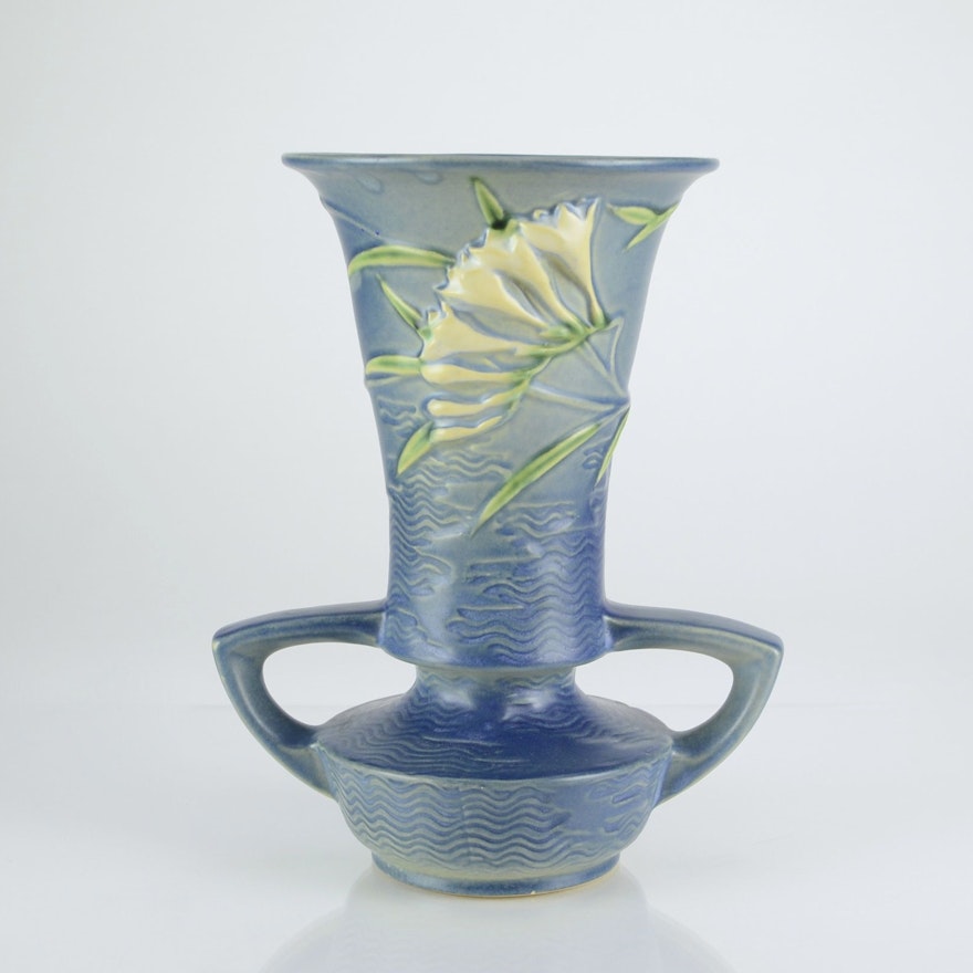 Blue Roseville U S A Pottery Freesia Double Handled Vase 124 9 Ebth