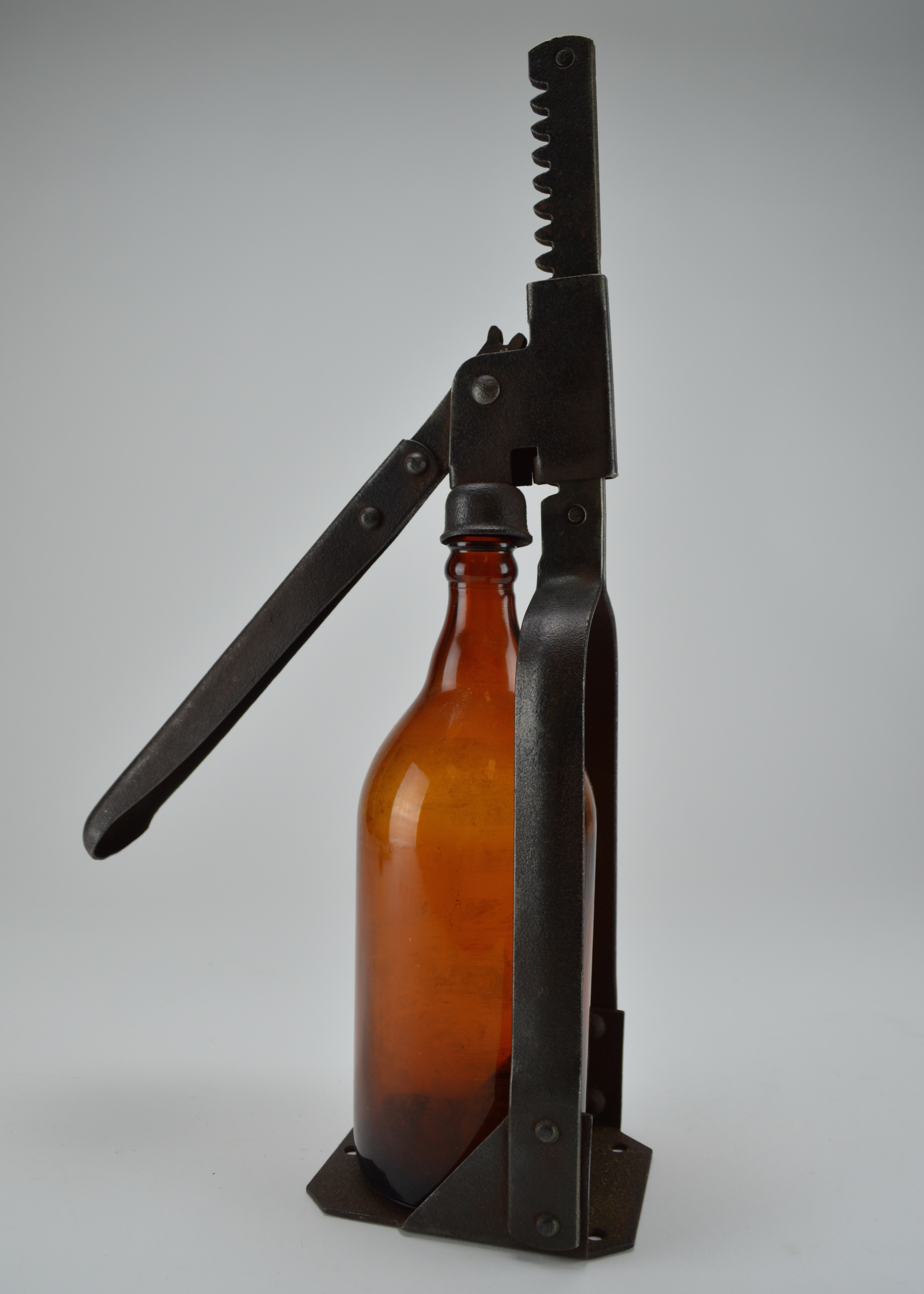 Vintage Indestro Bottle Corker EBTH