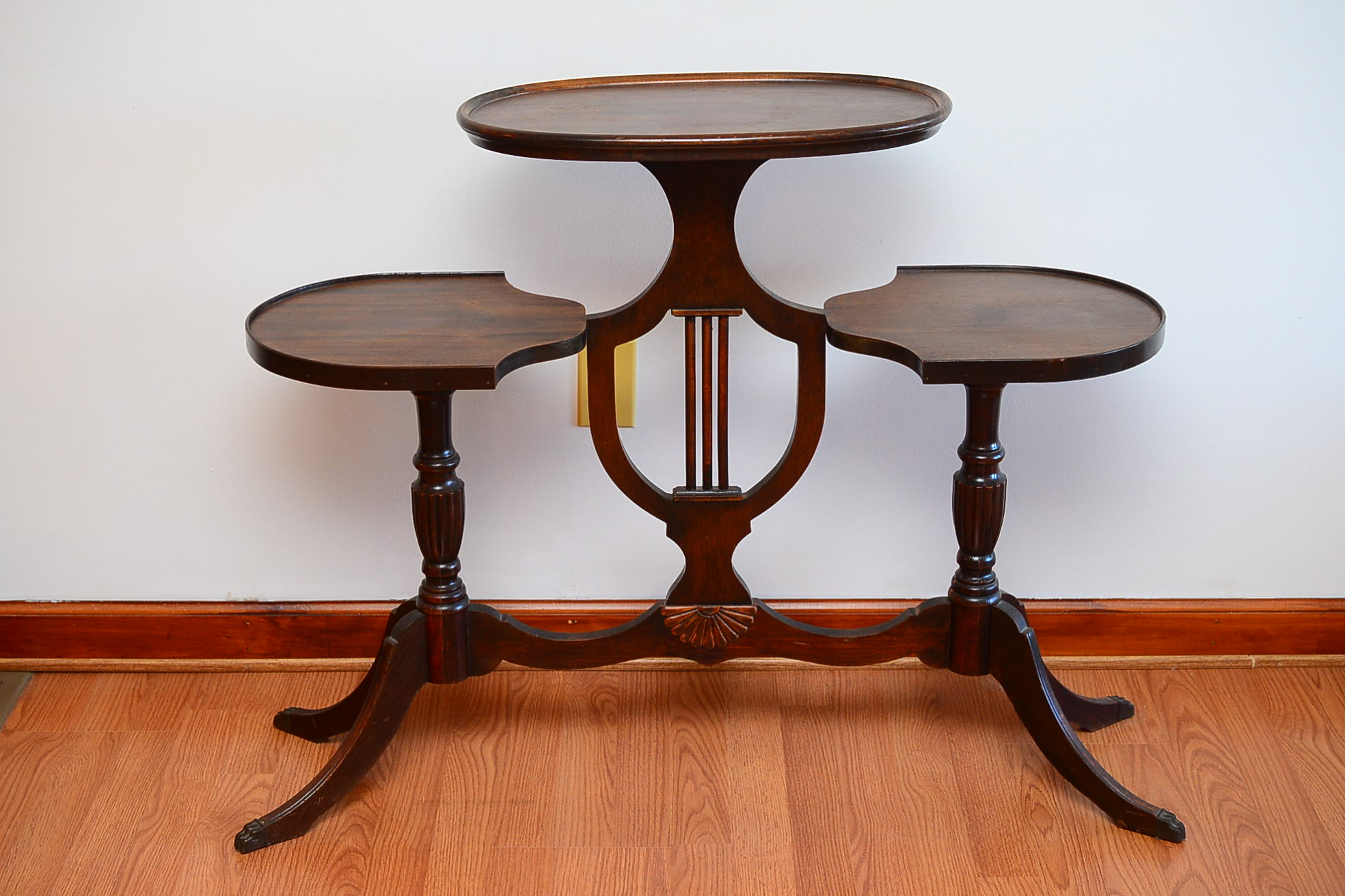 duncan phyfe 3 tier table