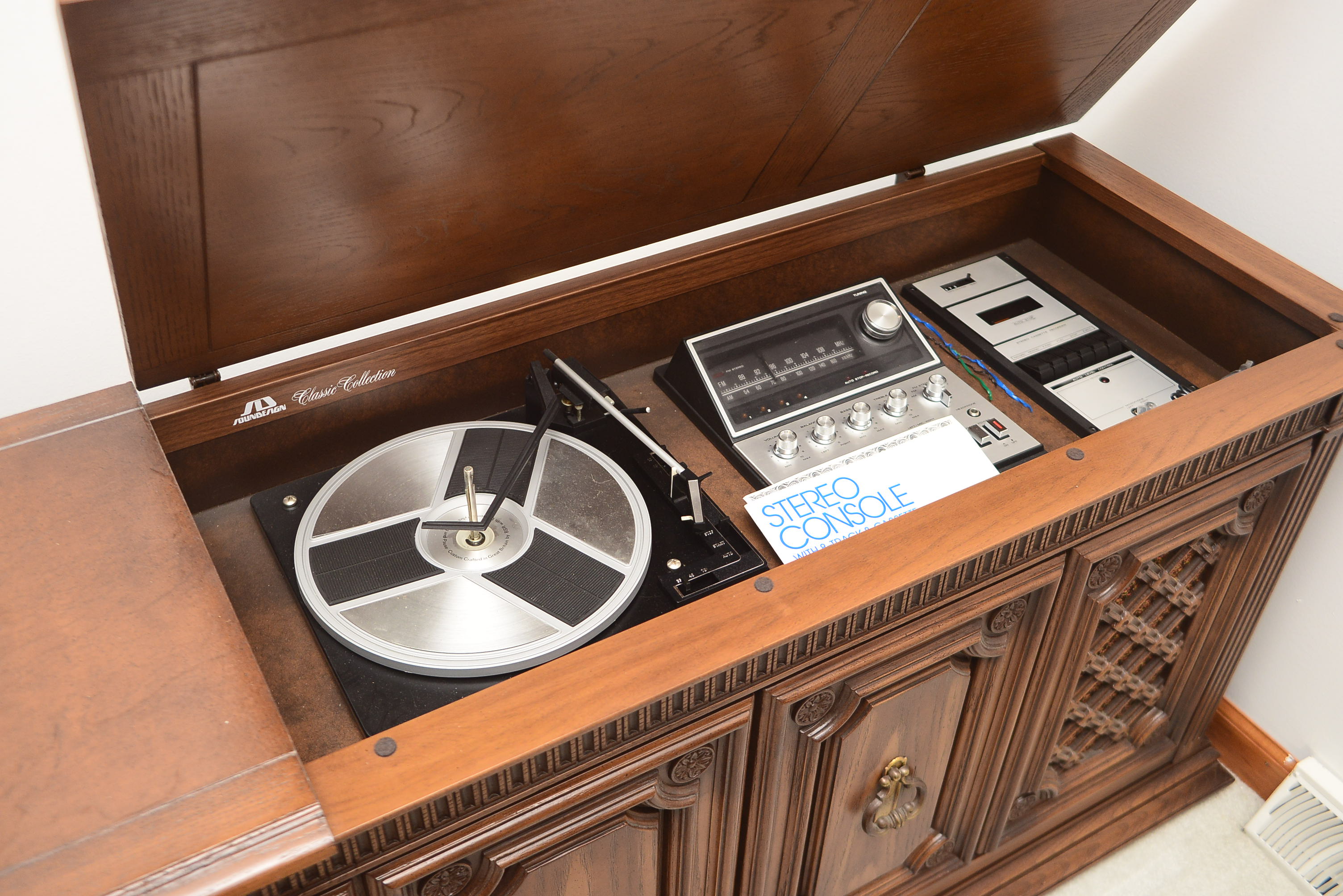 Sound Design Stereo Console EBTH