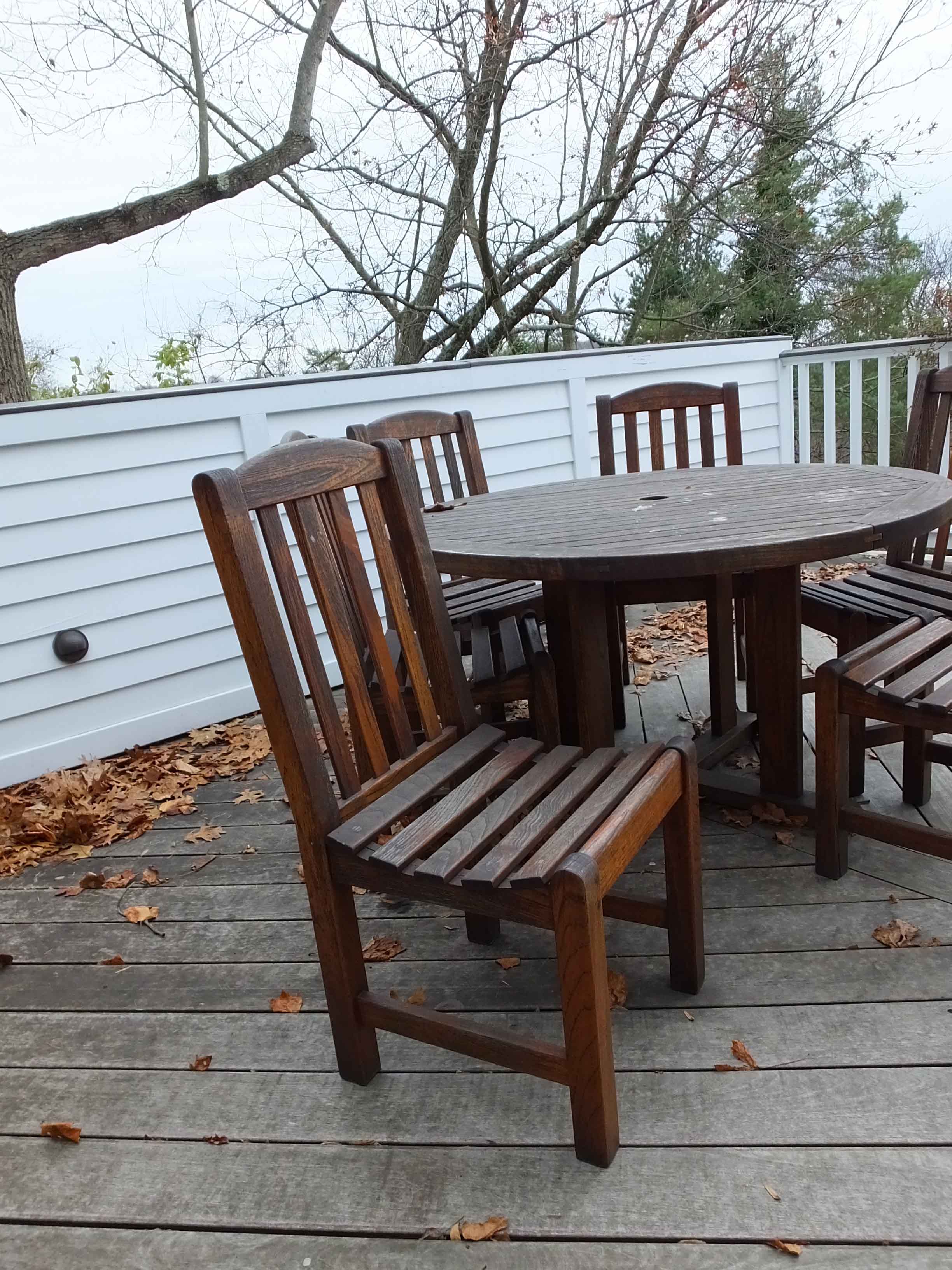 Smith and Hawken Teak Table and Chairs EBTH