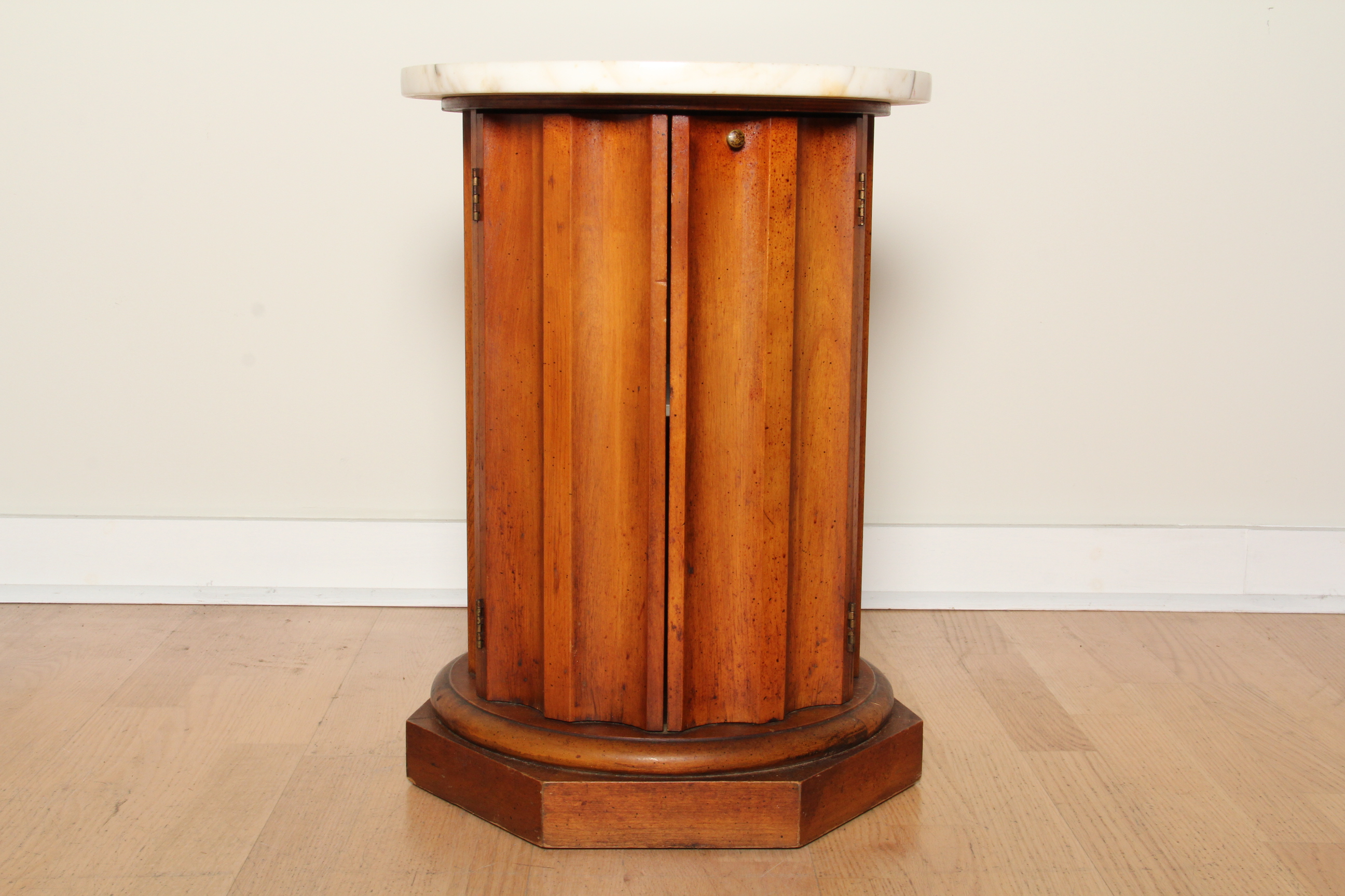 Fluted Wood End Table with Storage EBTH