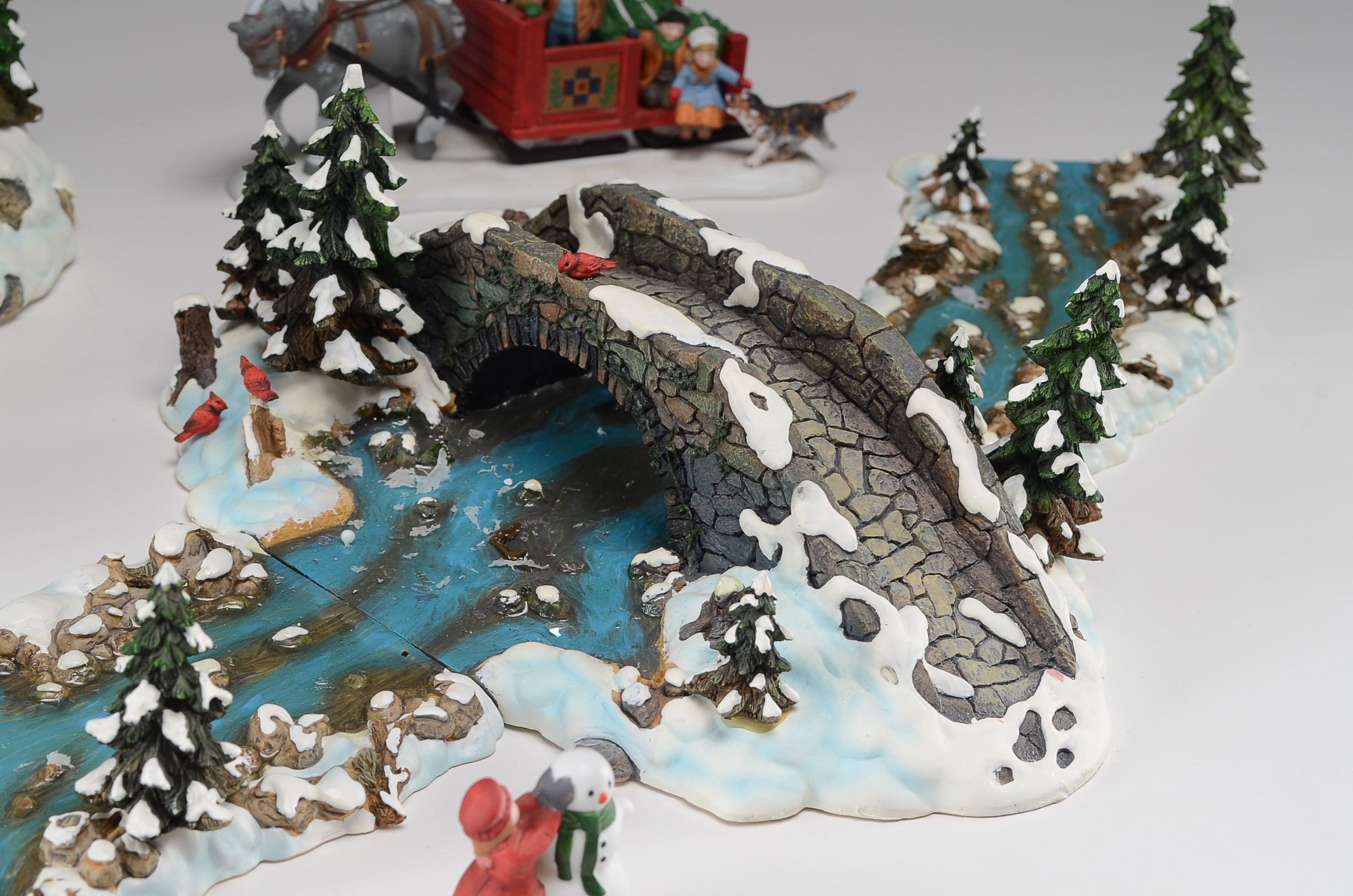 Dept 56 Village Mill Creek Pond Set EBTH