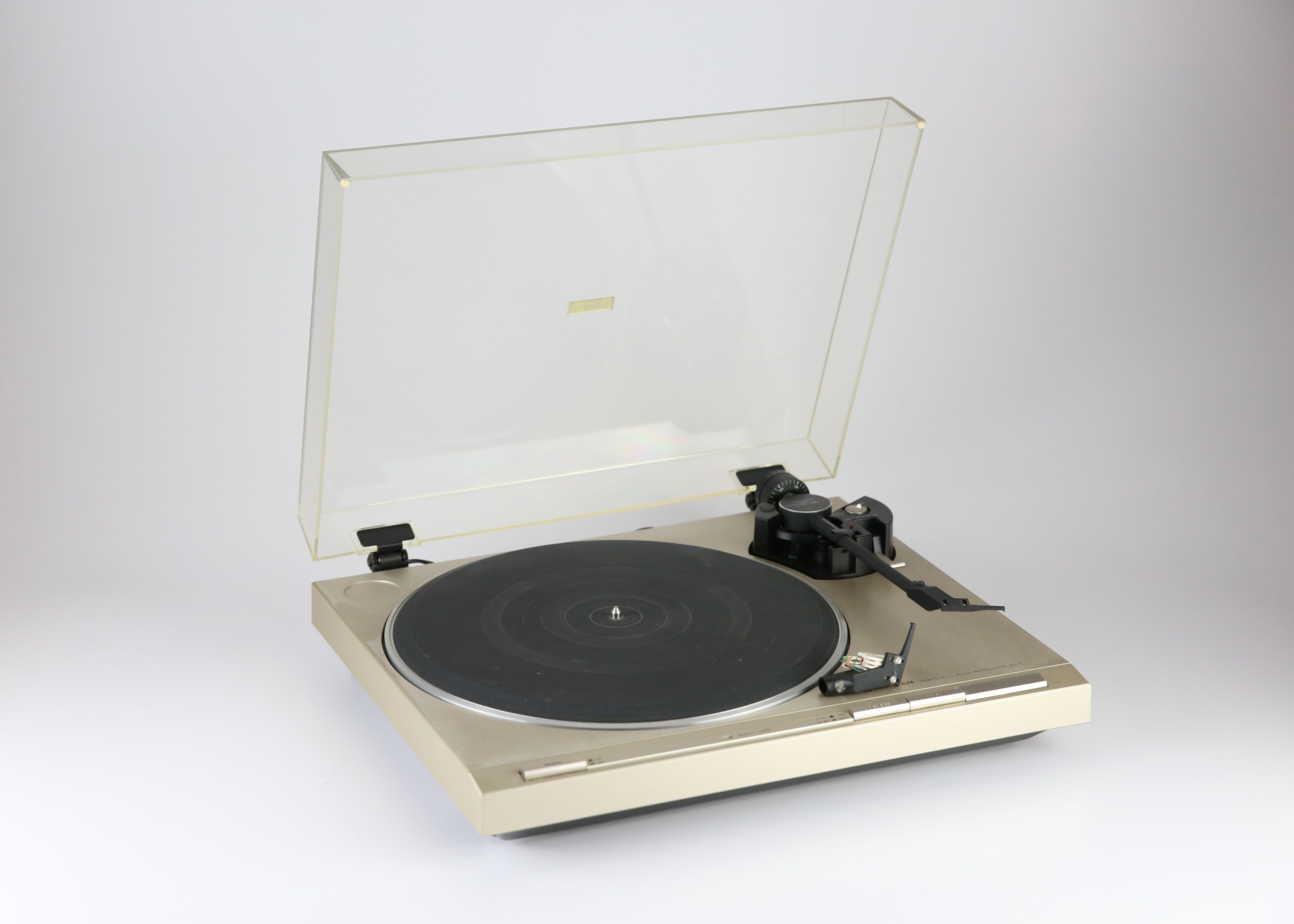 Pioneer PL7 Full Automatic Turntable EBTH