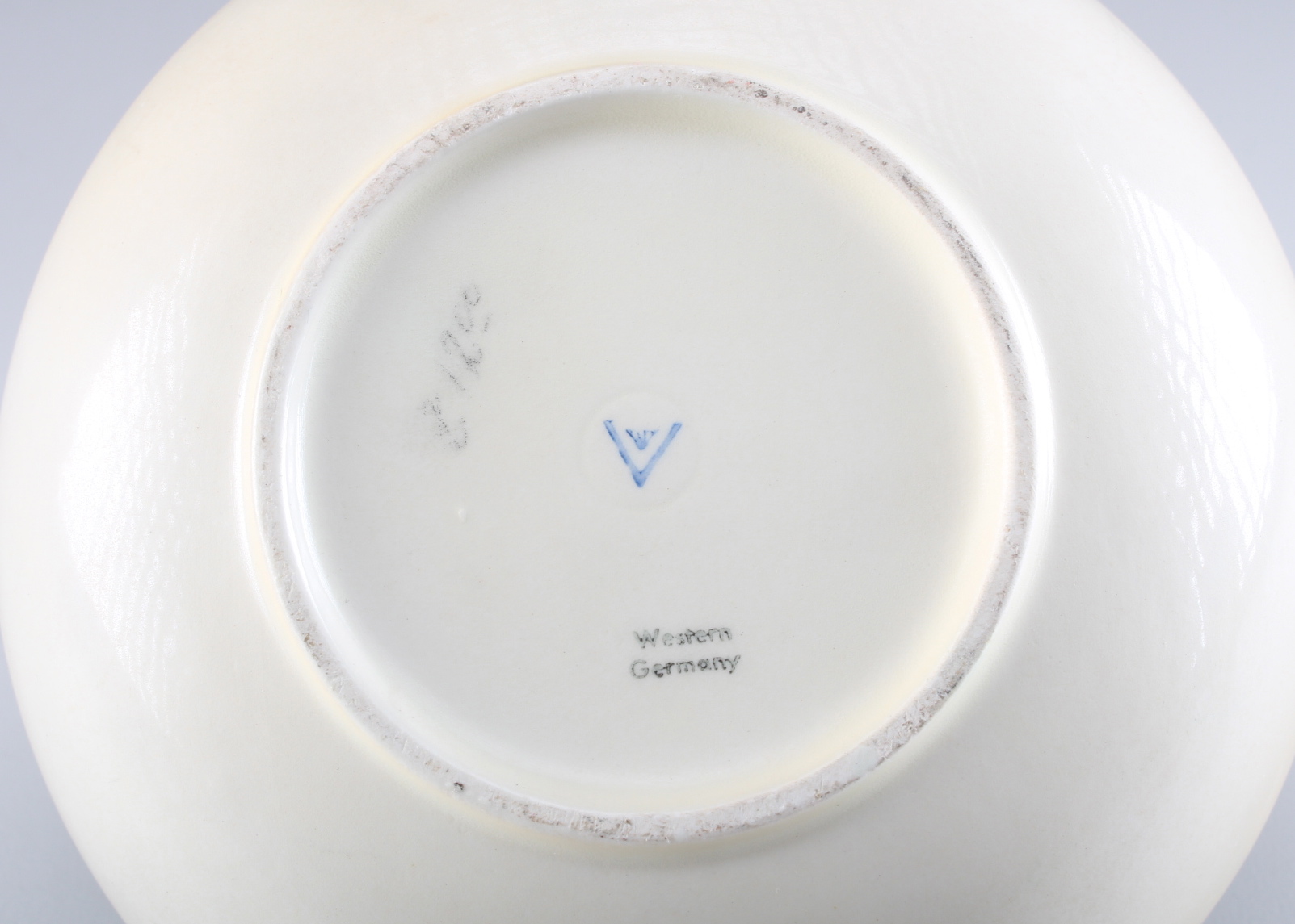 "Joyful" Hummel Lidded Candy Dish EBTH