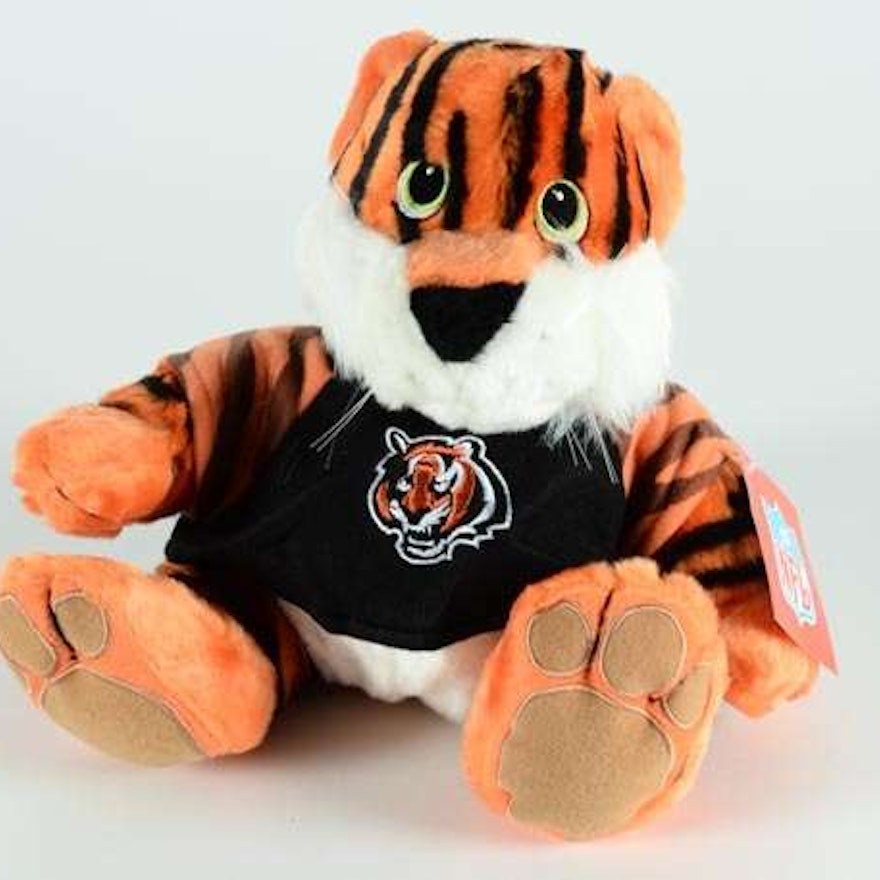 Twelve Brand New Cincinnati Bengals Plush Mascot Ebth