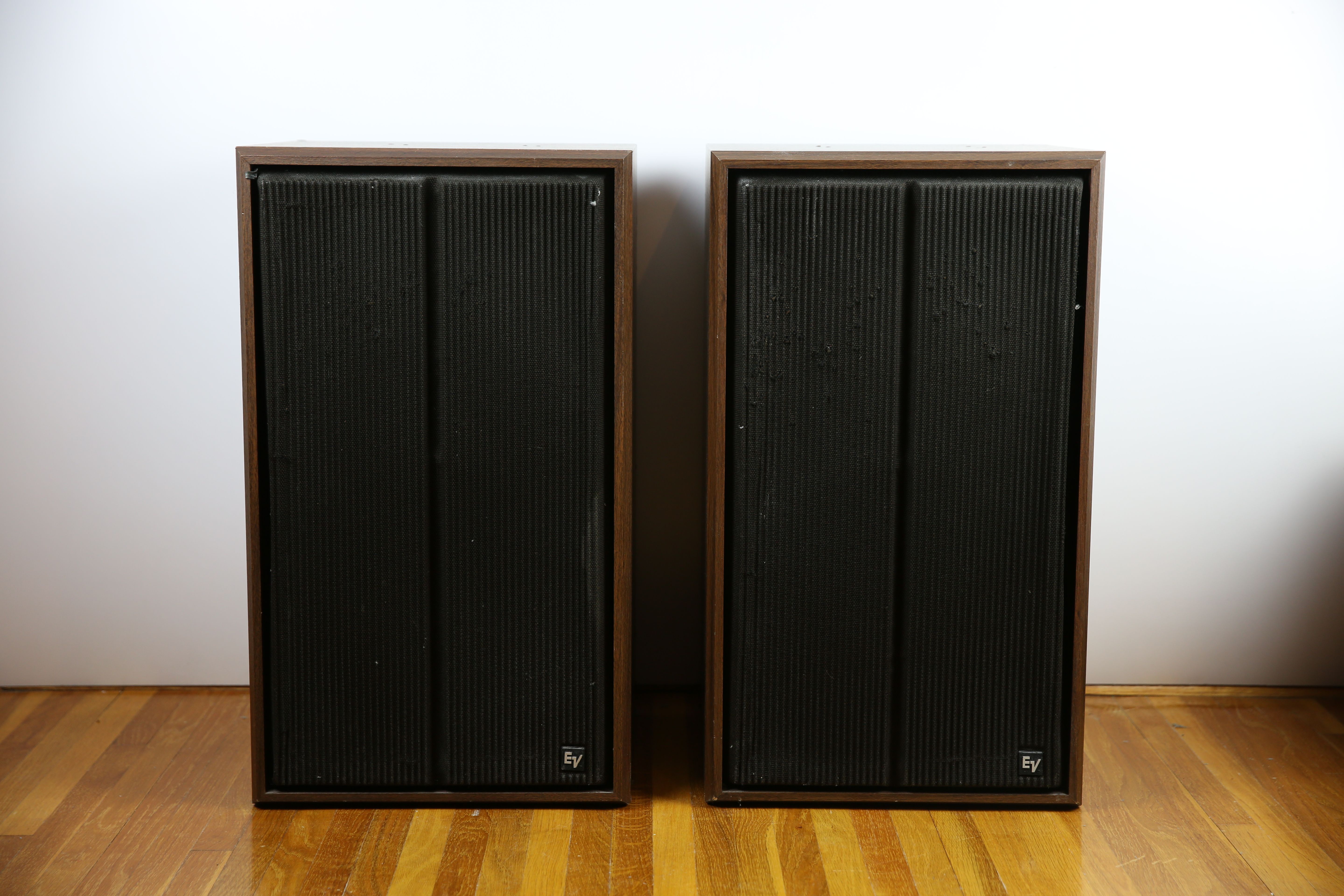 evs 16b speakers