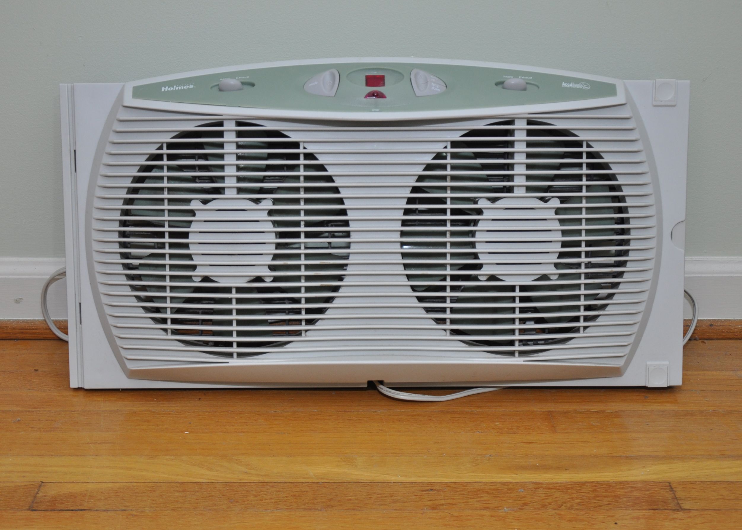 Holmes AccuTemp Window Fan Unit EBTH