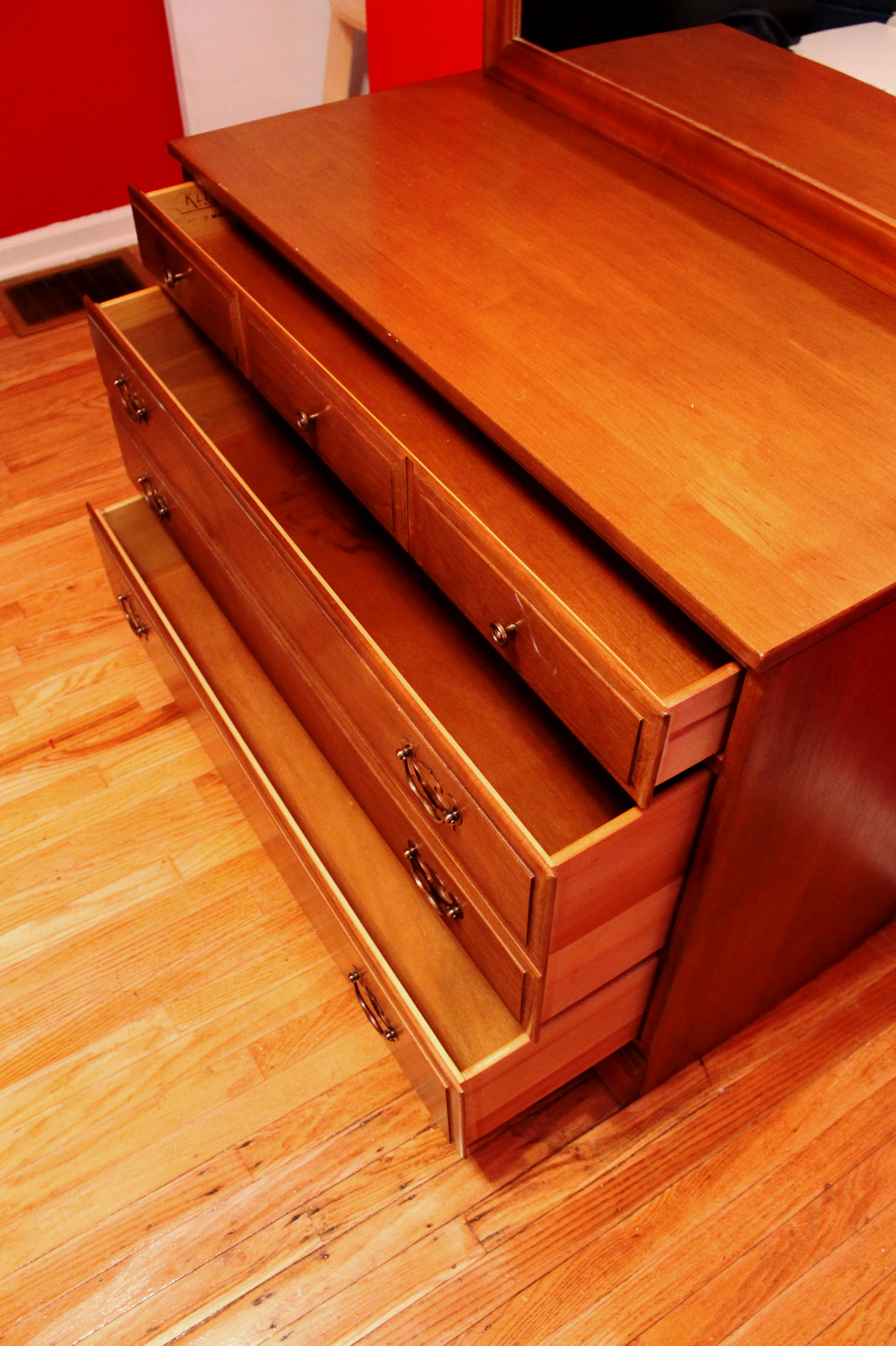 Vintage Kling Colonial Solid Maple Dresser with Framed Mirror EBTH