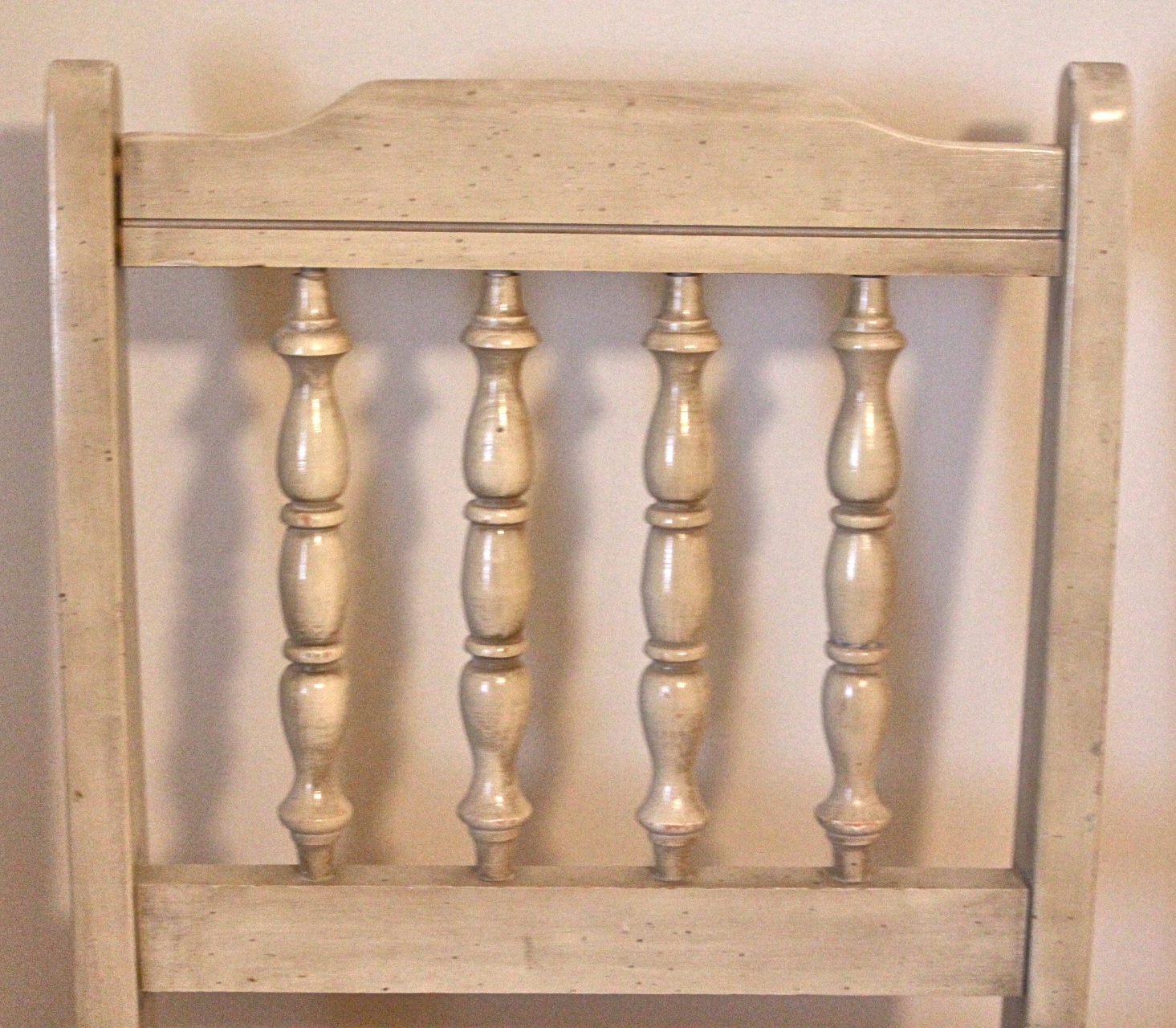 Vintage French Provincial Dixie Furniture Desk and Hutch EBTH