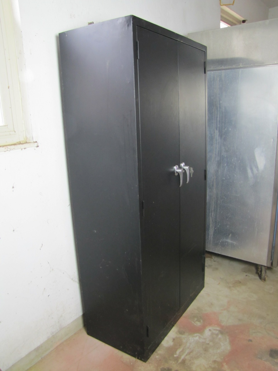 Black Metal Office EBTH