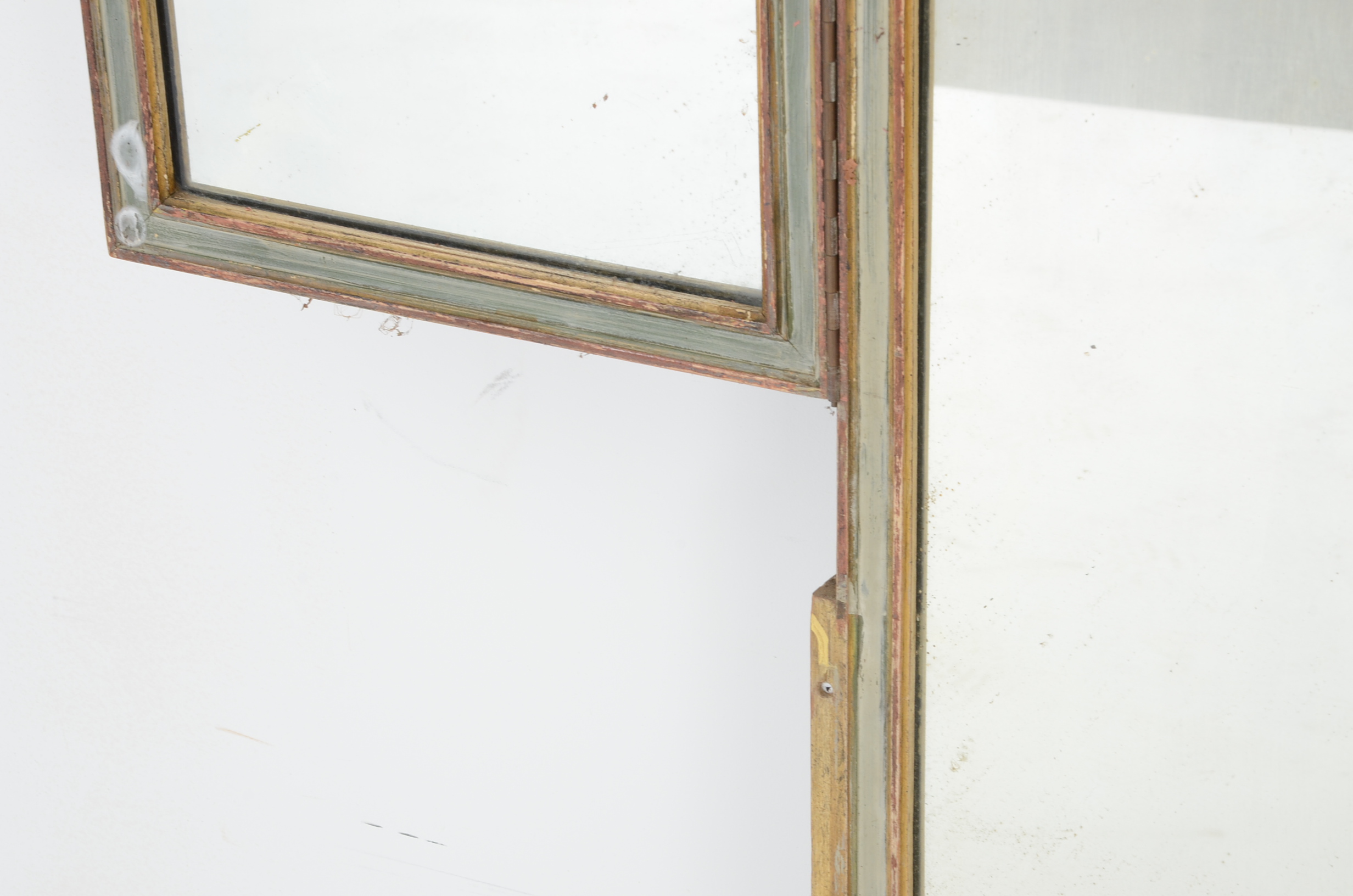 Carved Vanity Mirror with Hinged Sides EBTH