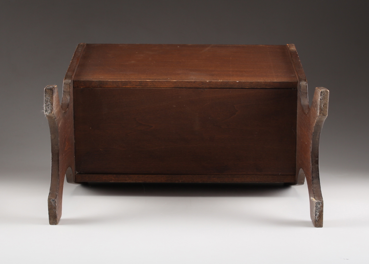 Vintage Sewing Box Stand EBTH