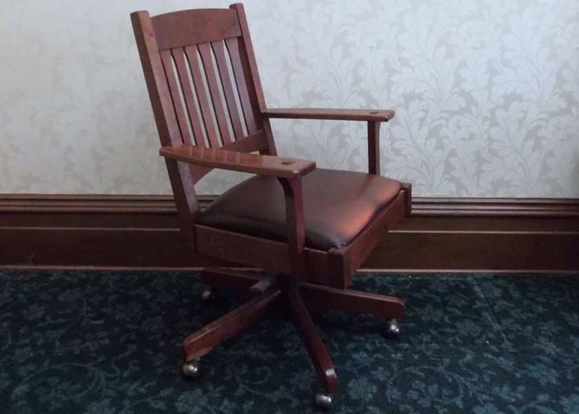 Stickley Mission Style Rolling Desk Chair Ebth