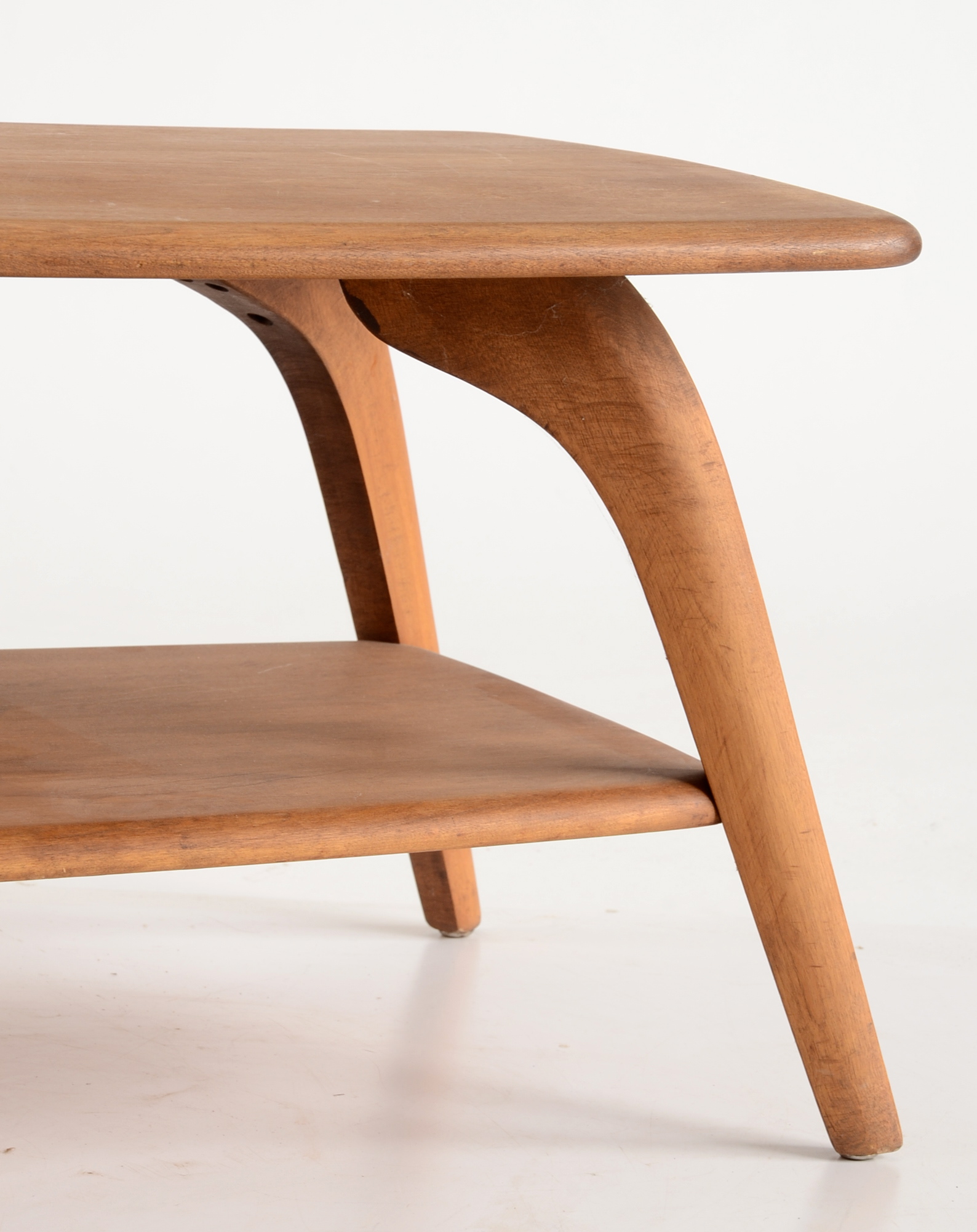 Mid Century Modern Heywood Wakefield Coffee Table | EBTH