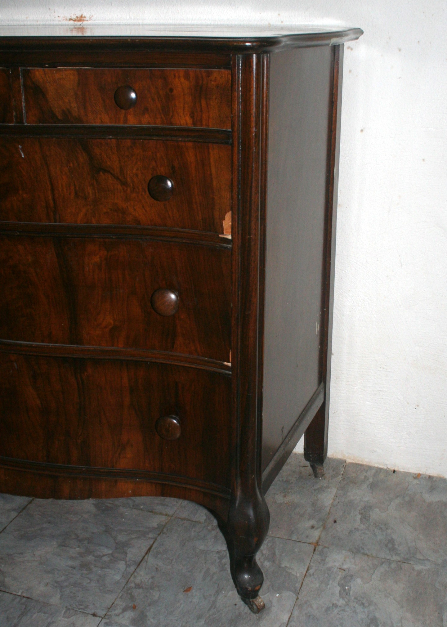 Antique Mahogany Veneer Dresser EBTH