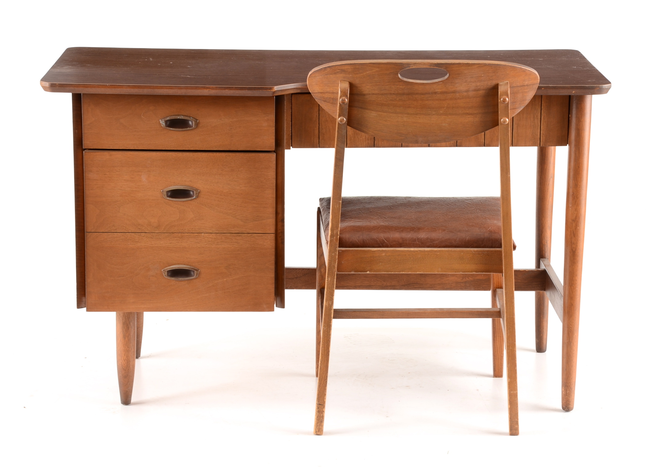 Mid Century Modern Mainline by Hooker Walnut Desk EBTH