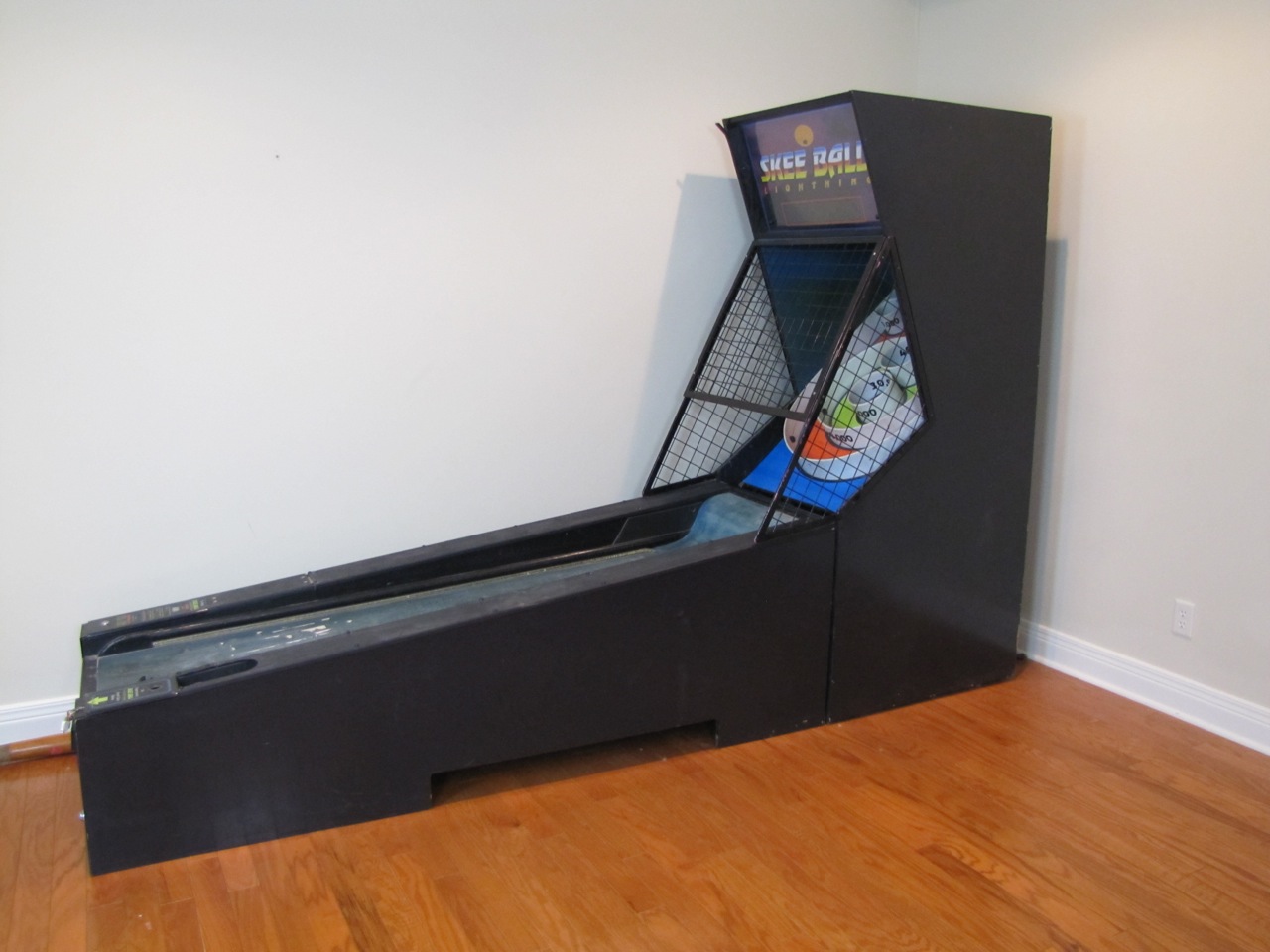 Skee Ball Lightning Arcade Game EBTH