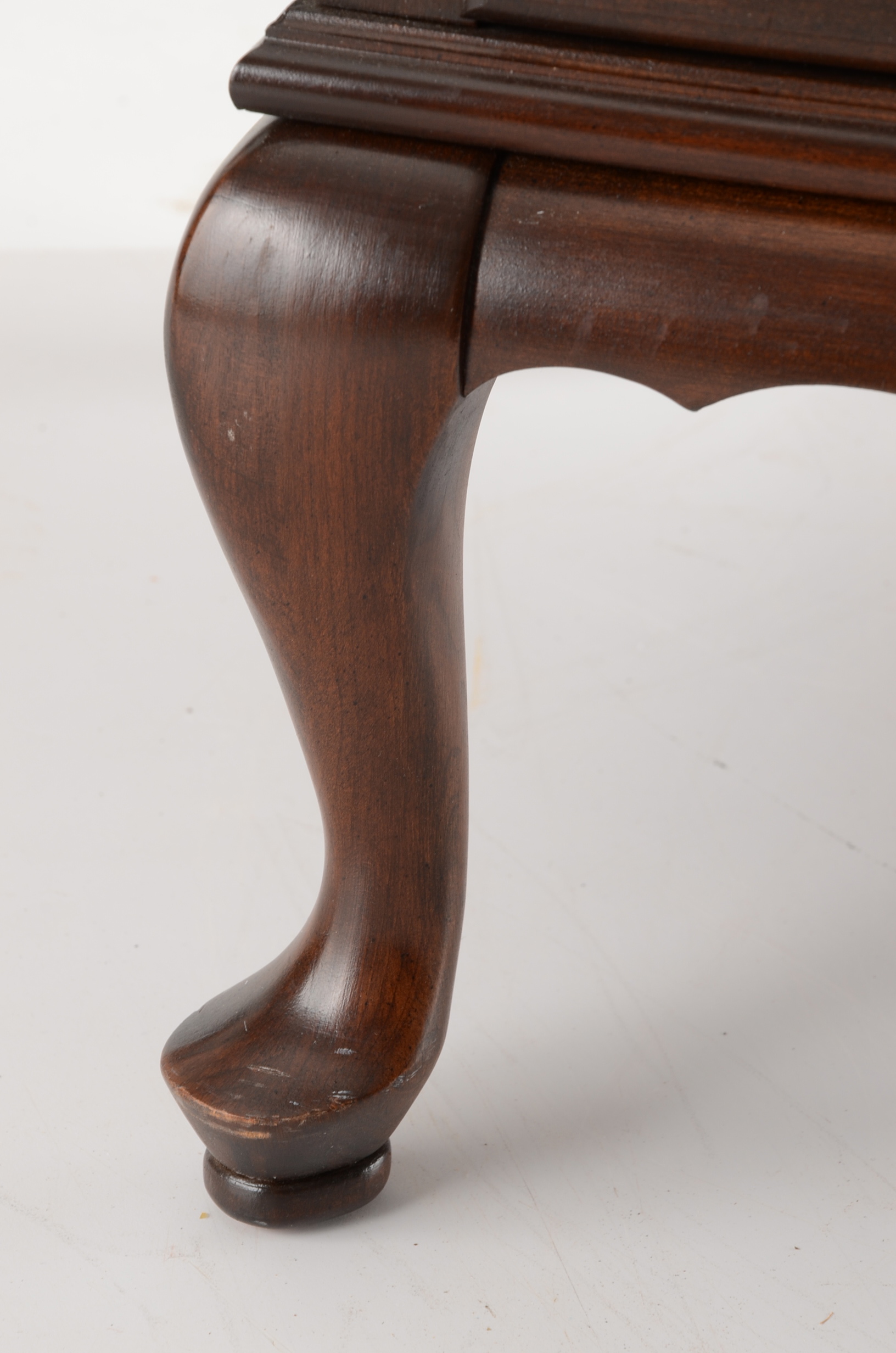 Ethan Allen Cherry End Table EBTH