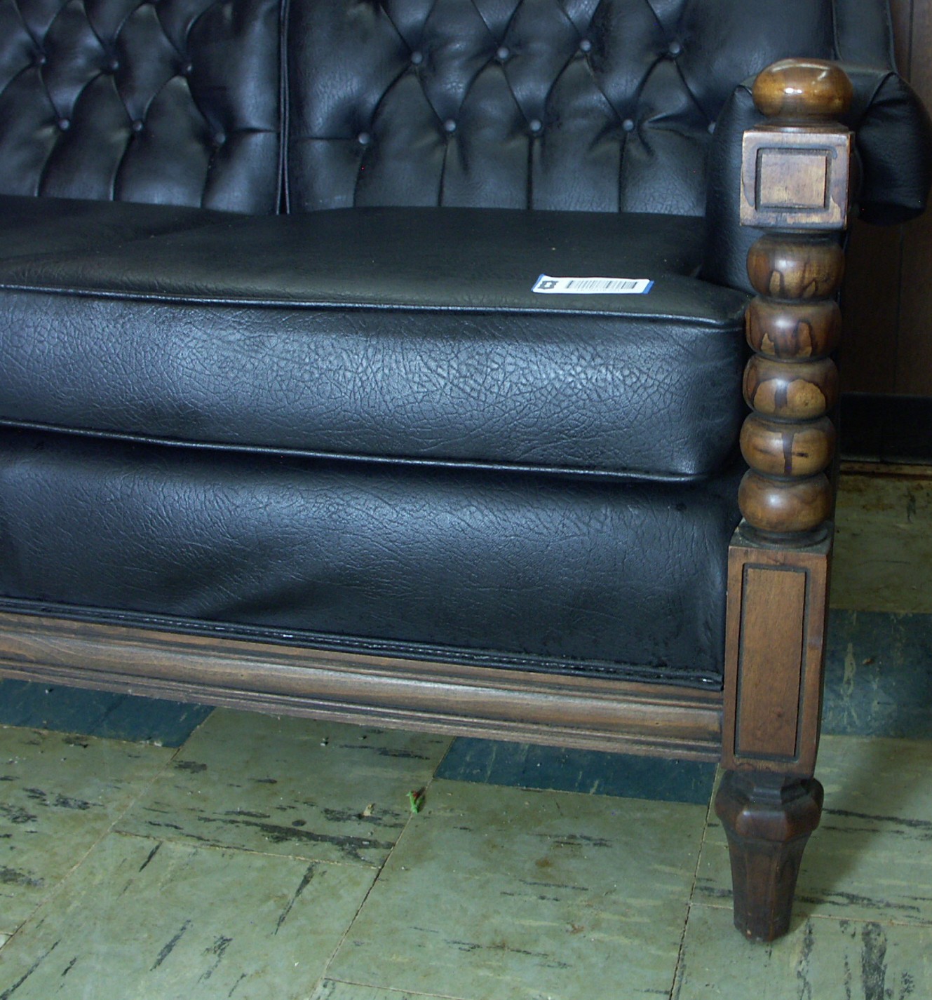 DeVille Furniture Modern Black Vinyl Sofa and Loveseat with Table EBTH