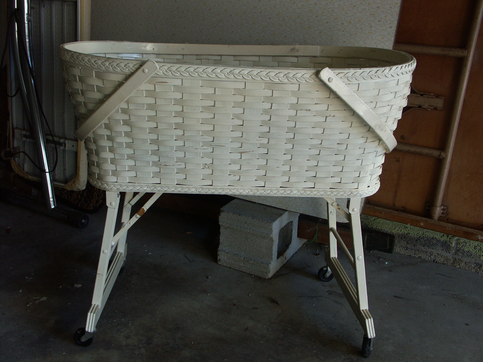 white wicker baby bassinet