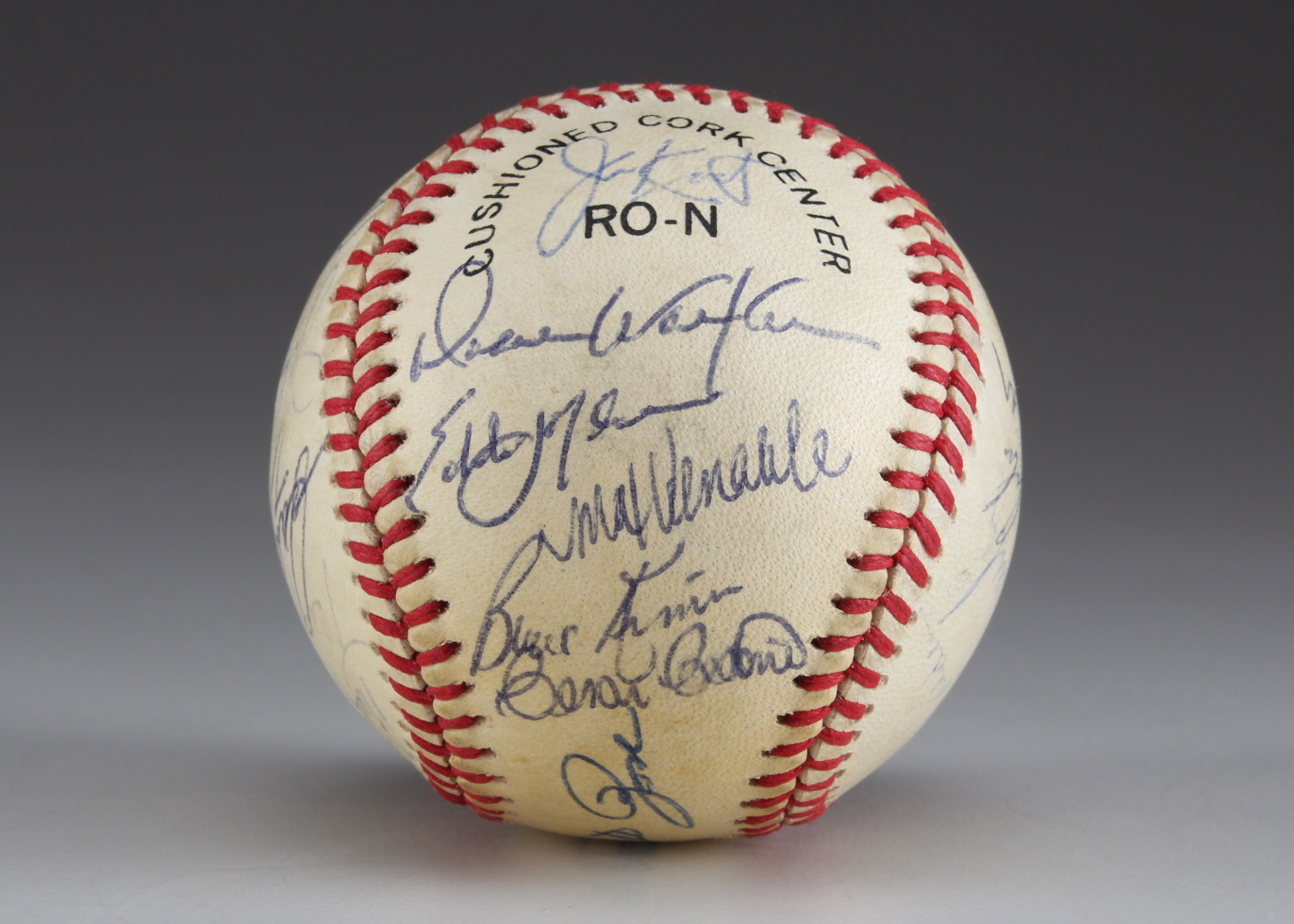 1985 Cincinnati Reds Signed Team Baseball | EBTH