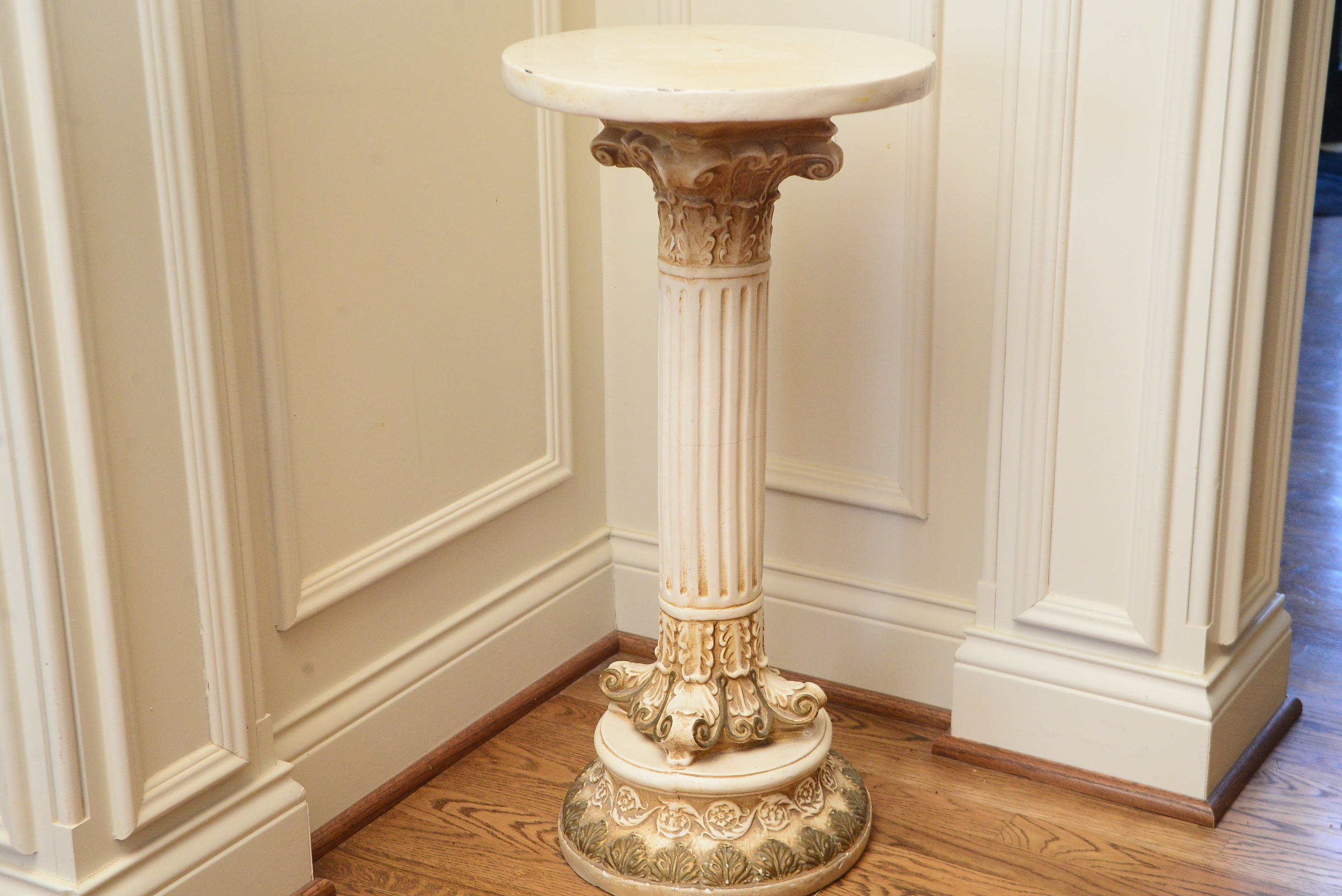 Corinthian Column Pedestal Accent Table EBTH