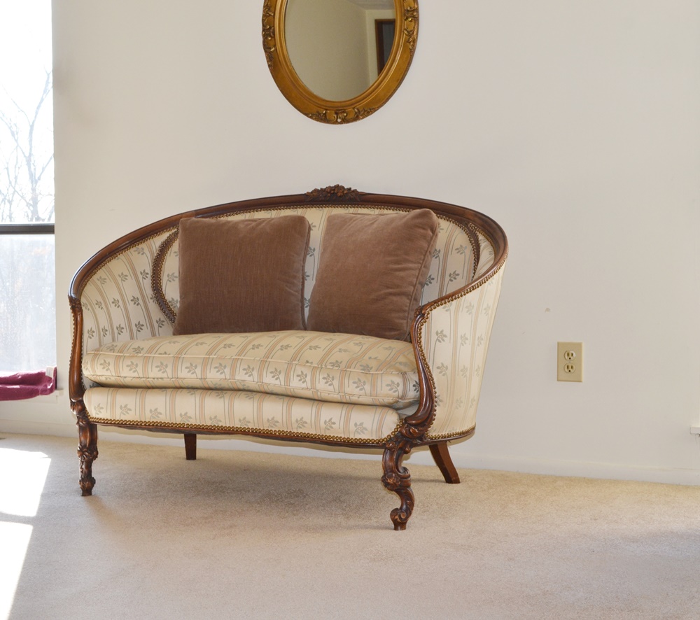 Victorian Era Love Seat EBTH