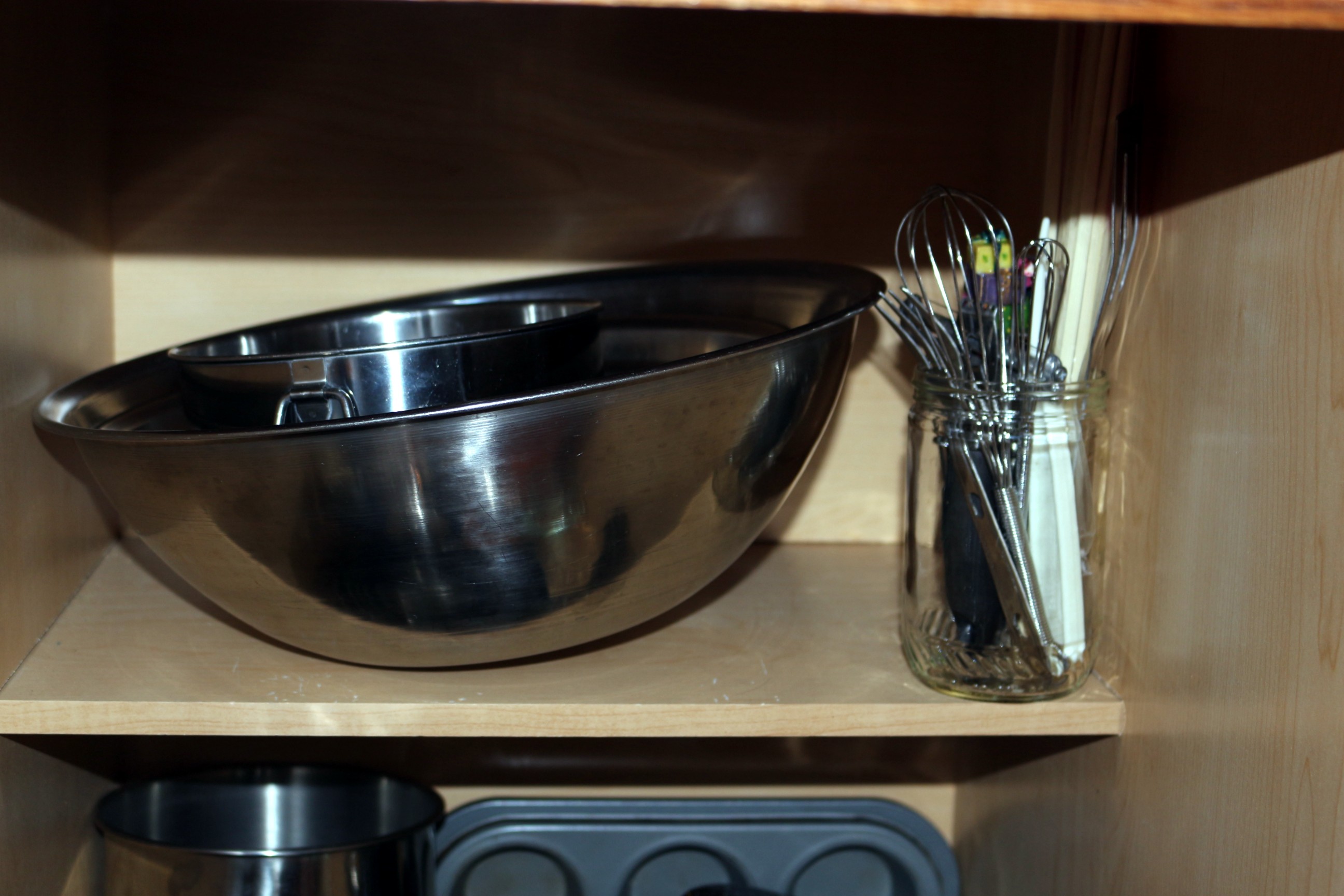 Kitchen and Drawer Lot EBTH