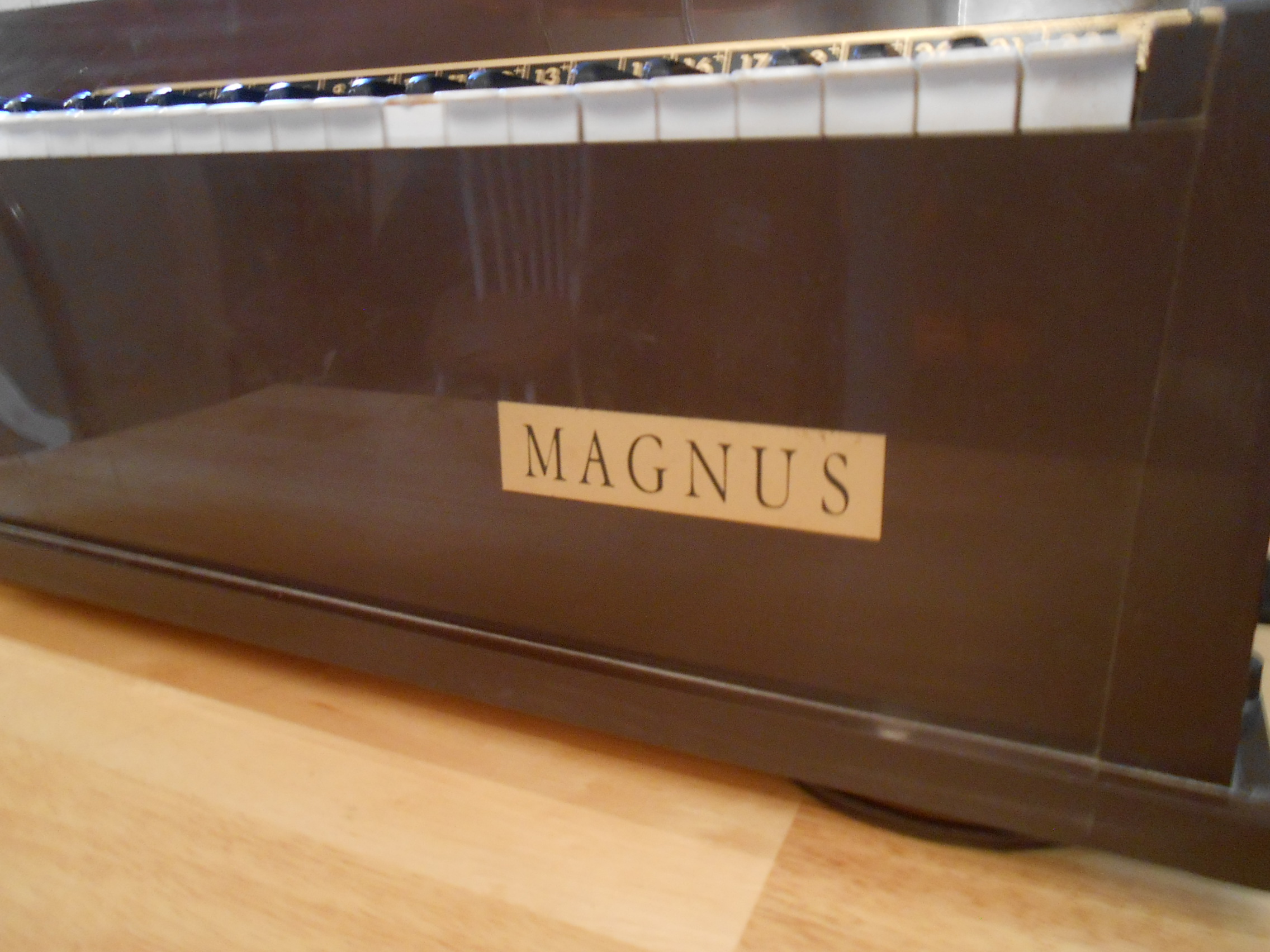 MidCentury Magnus Electric Chord Organ EBTH