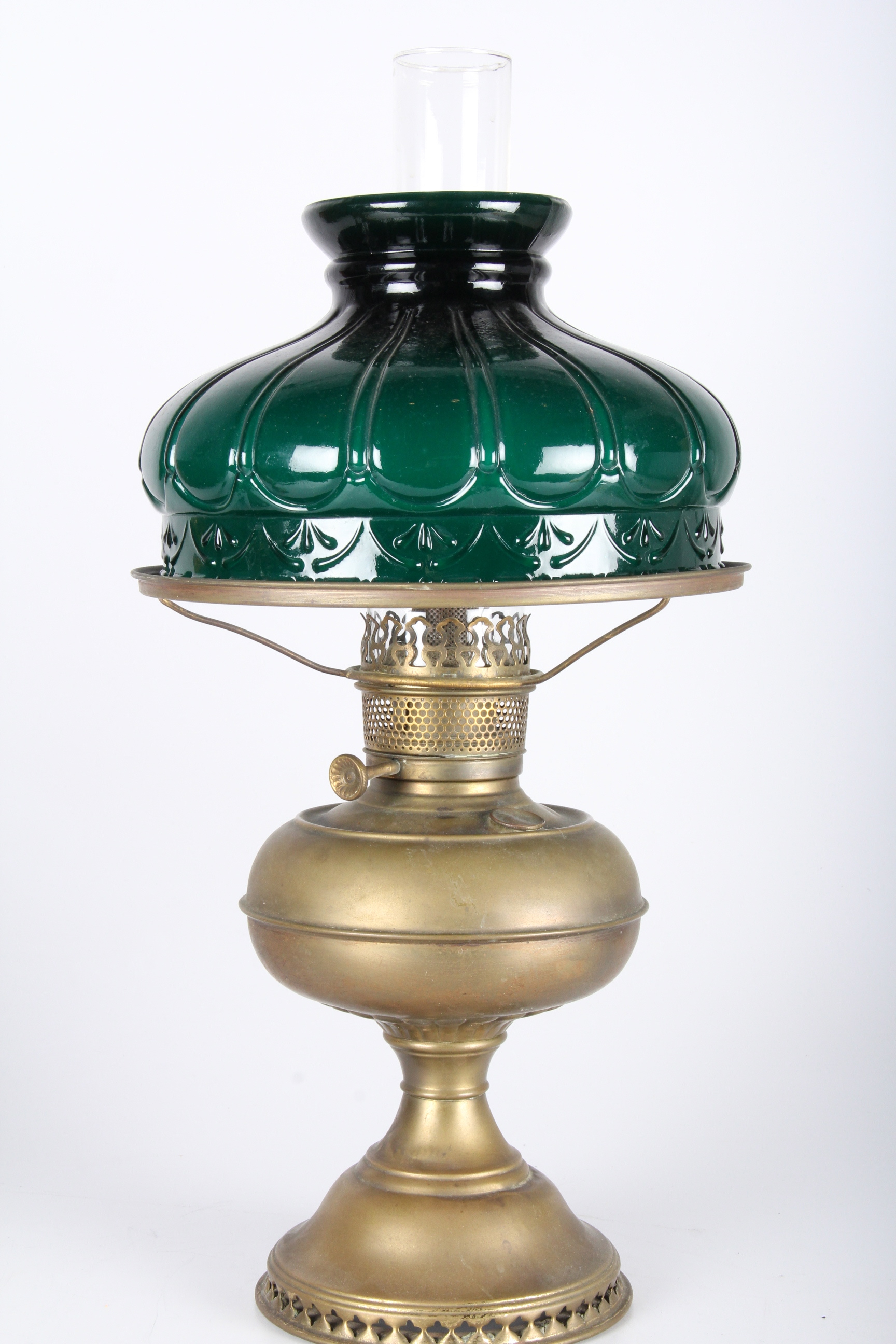 Pair of Rayo Brass Kerosene Lamps EBTH