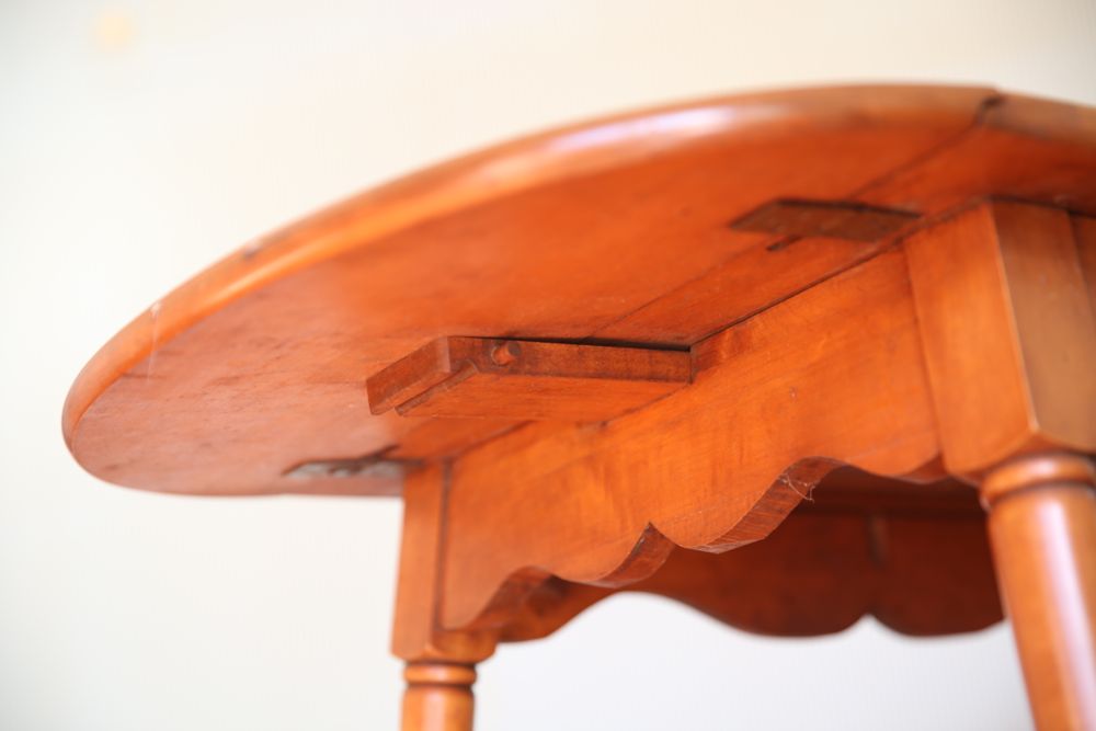 Willett Maple Drop Leaf Coffee Table EBTH